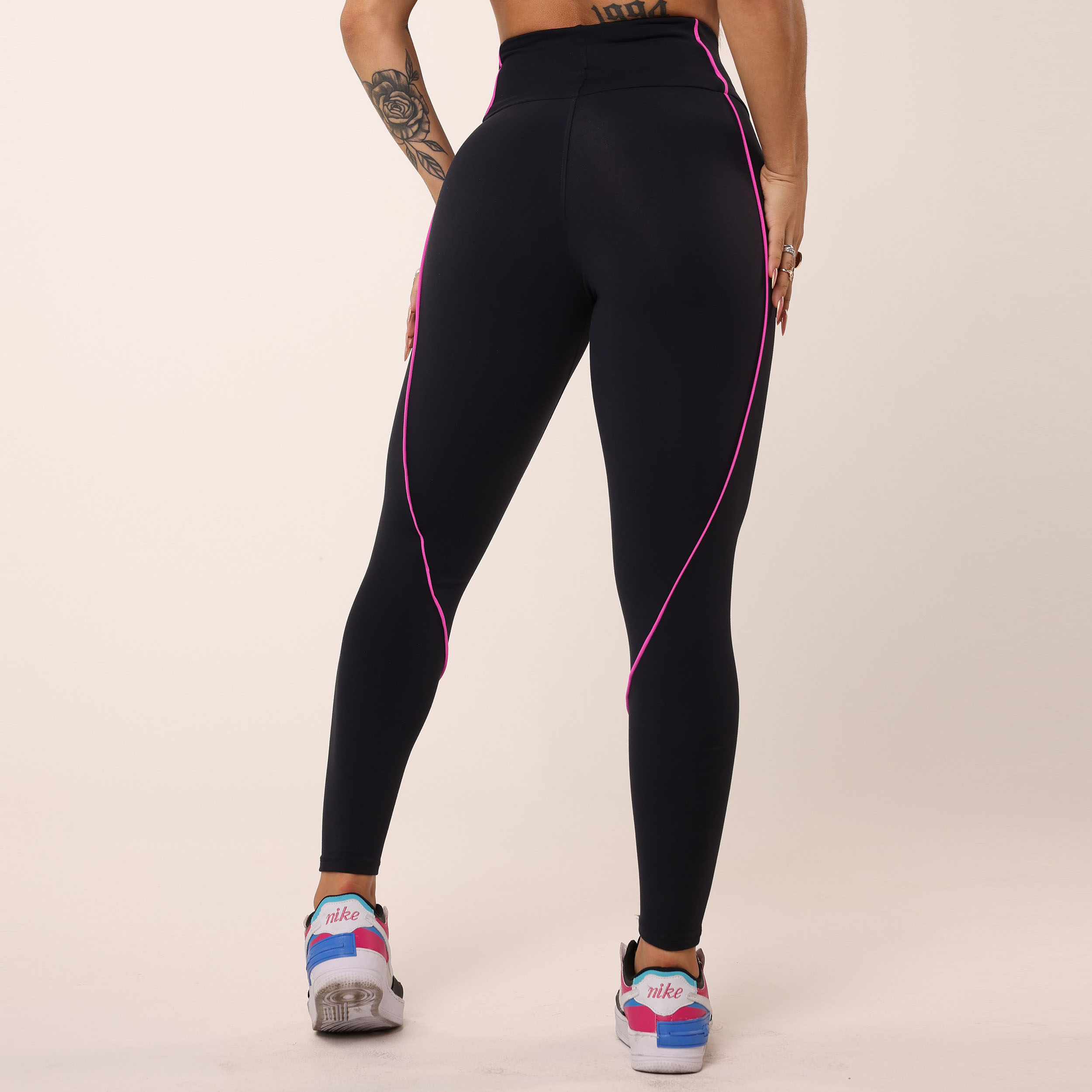 LEGGING HOPE COMUM PRETA COM AMARELO NEON E VIOLETA - Imagem 6
