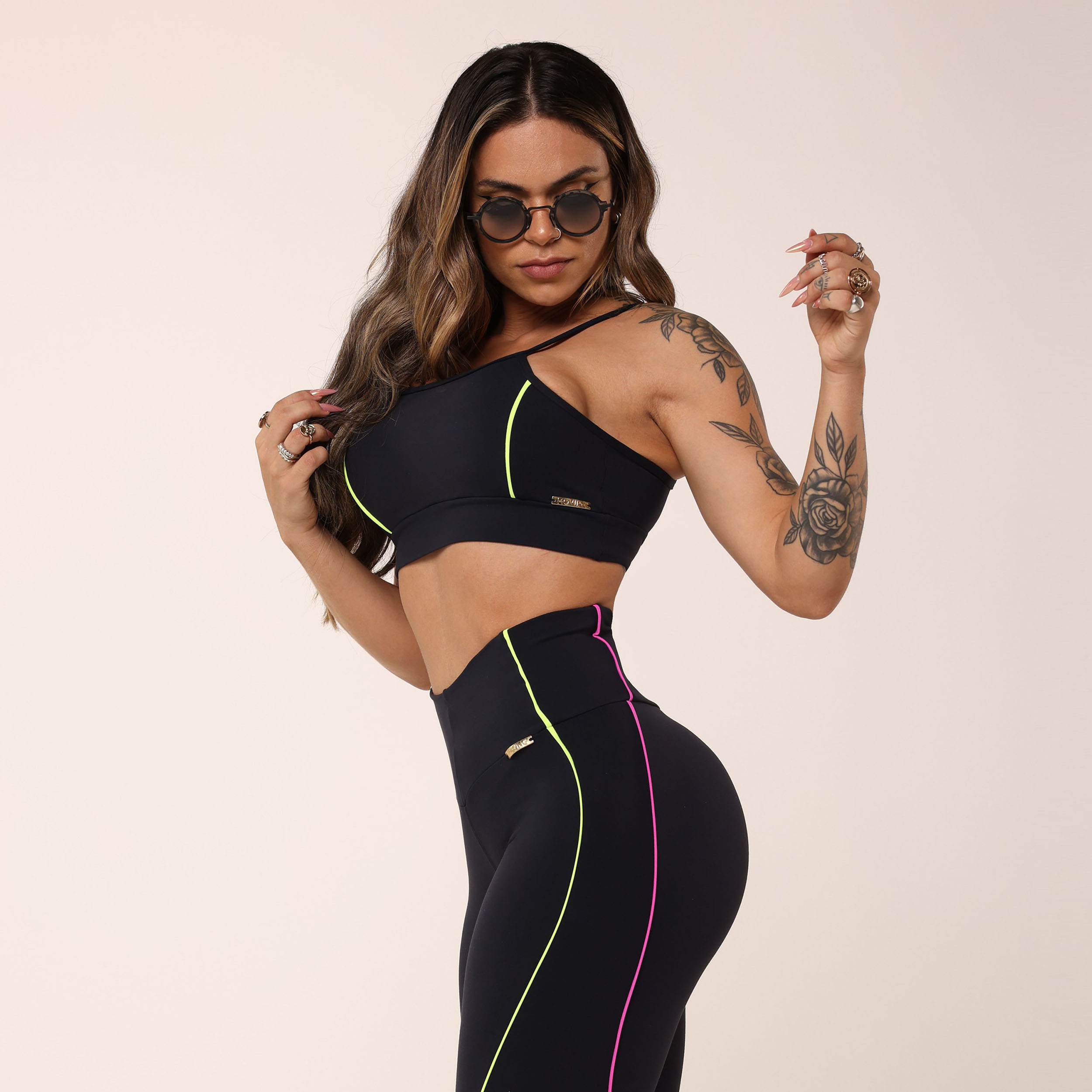 TOP HOPE PRETO COM AMARELO NEON - Imagem 4