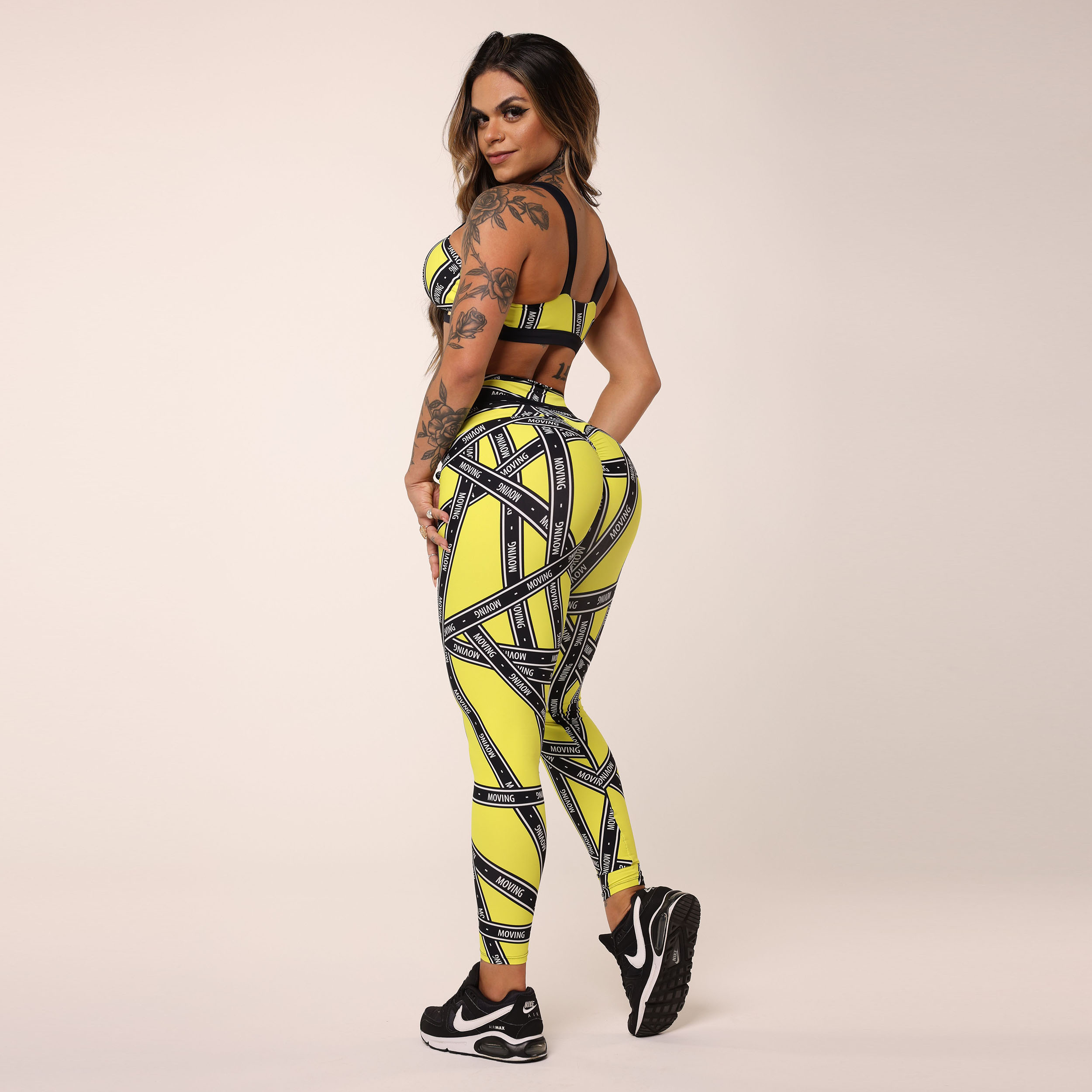 LEGGING EMPINA BUMBUM STRIP GOLD EXCLUSIVA - Imagem 4