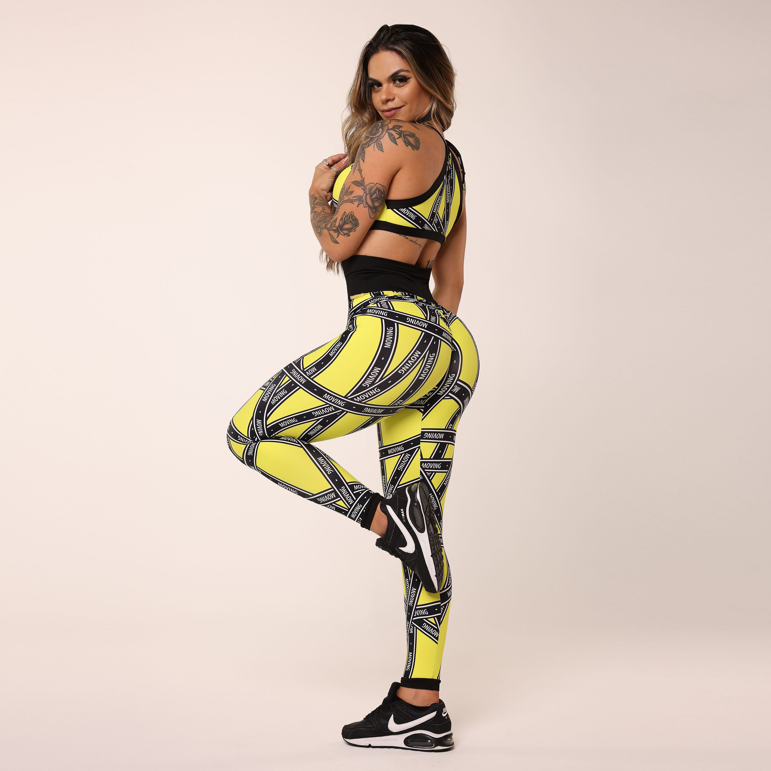 MACACÃO NEW YORK EMPINA BUMBUM STRIP GOLD EXCLUSIVO - Imagem 8