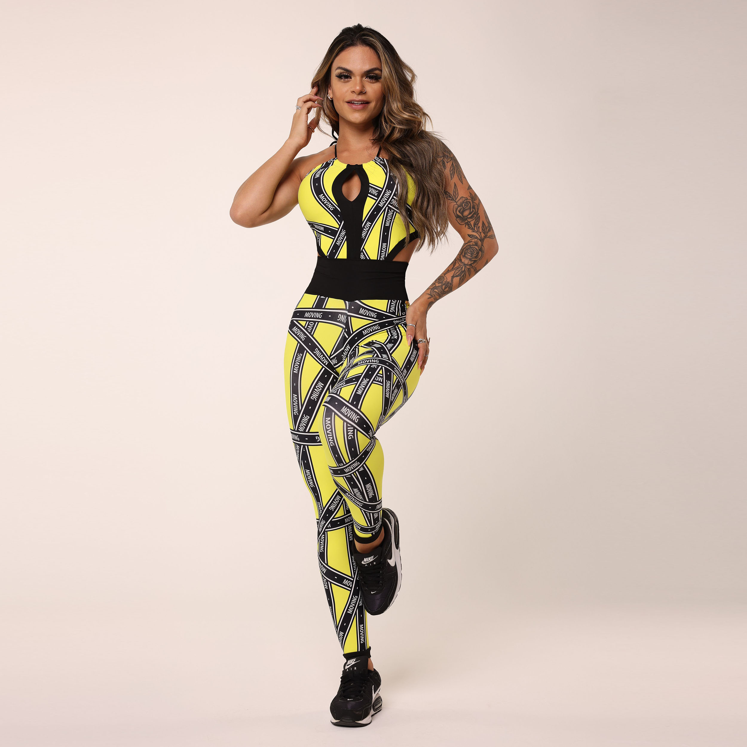 MACACÃO NEW YORK EMPINA BUMBUM STRIP GOLD EXCLUSIVO - Imagem 9