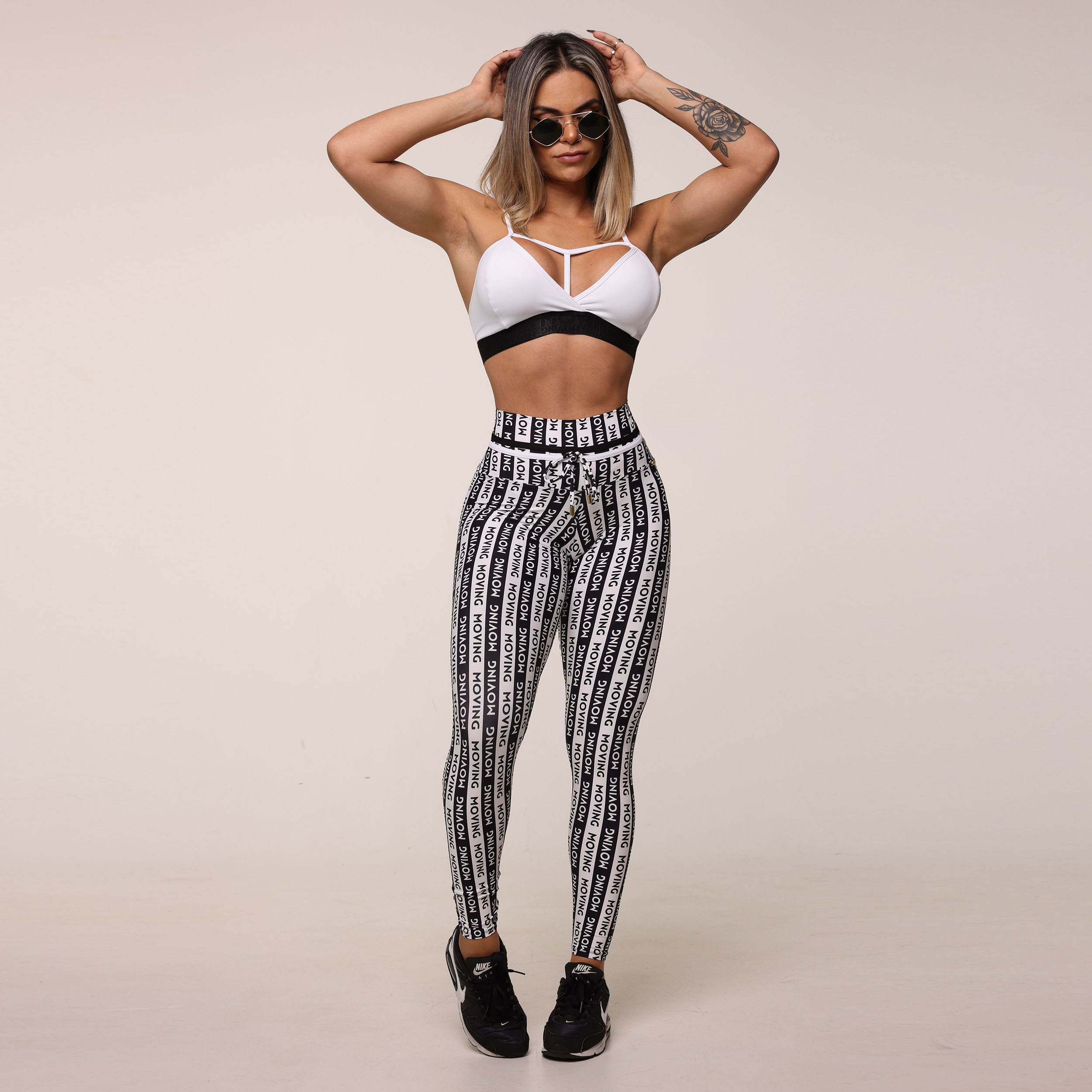 TOP MOVING BRANCO COM ELÁSTICO PRETO - Imagem 5