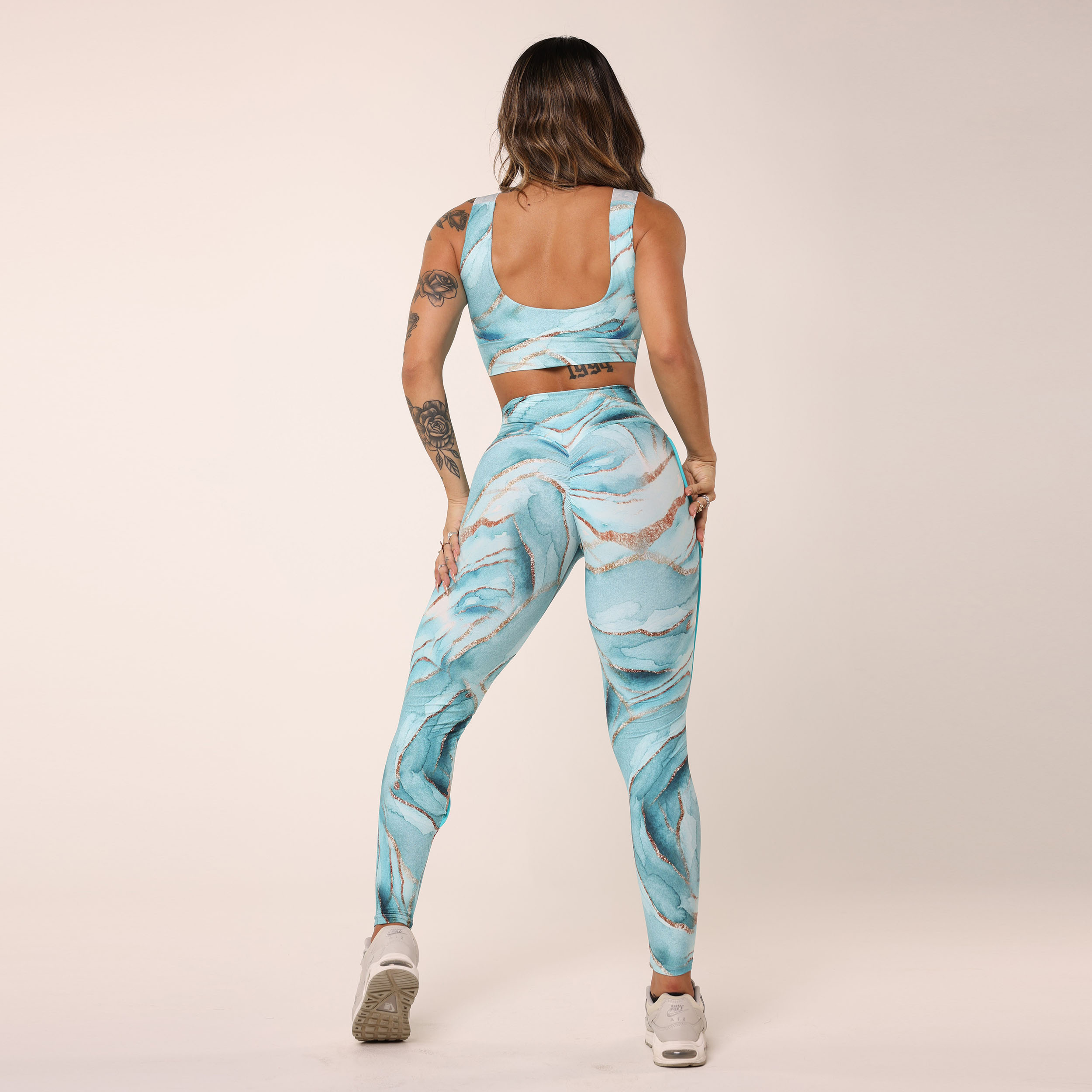 LEGGING RECORTE EMPINA BUMBUM GLOW OCEAN EXCLUSIVA - Imagem 8