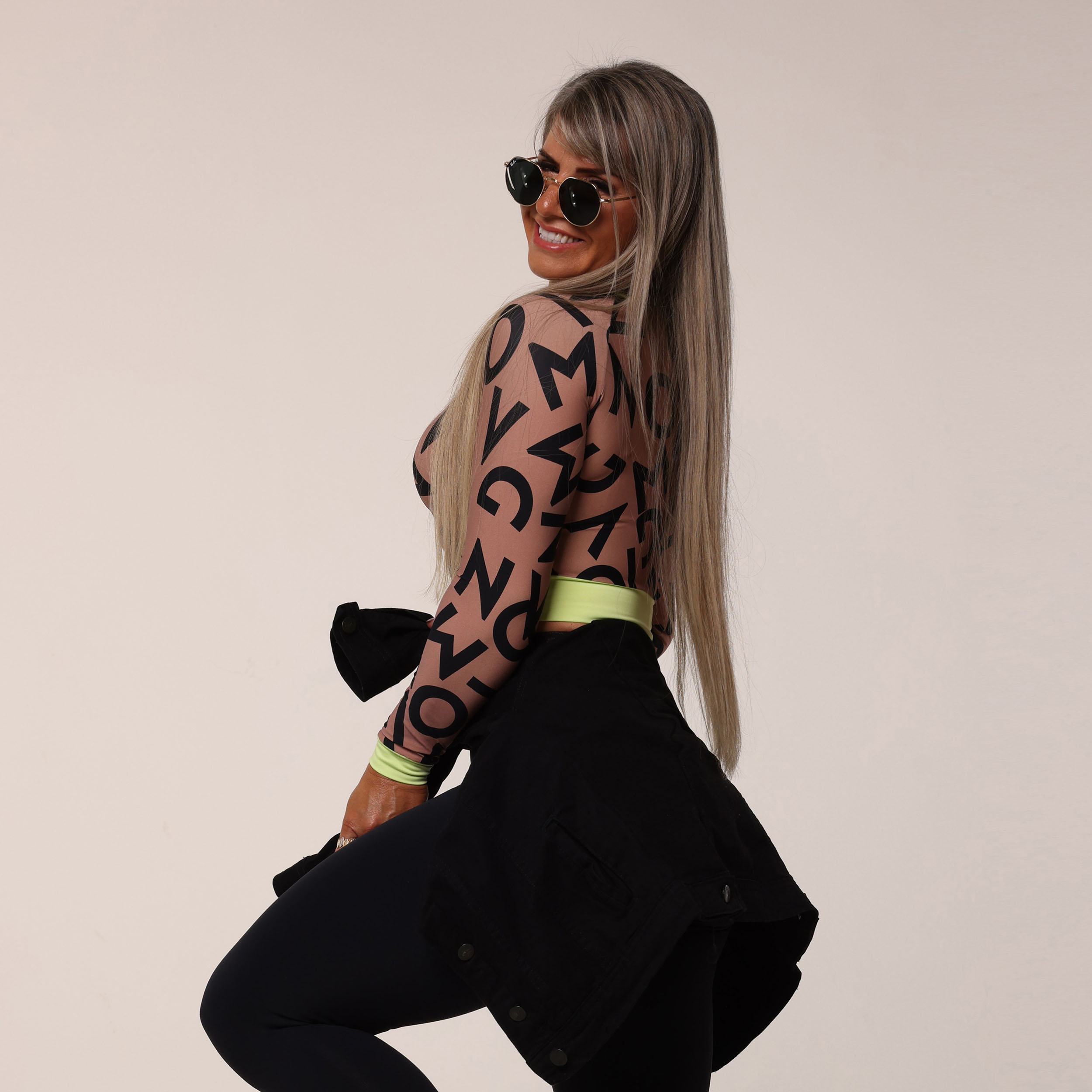 CROPPED CARMEL MANGA LONGA LETTERS EXCLUSIVO - Imagem 8