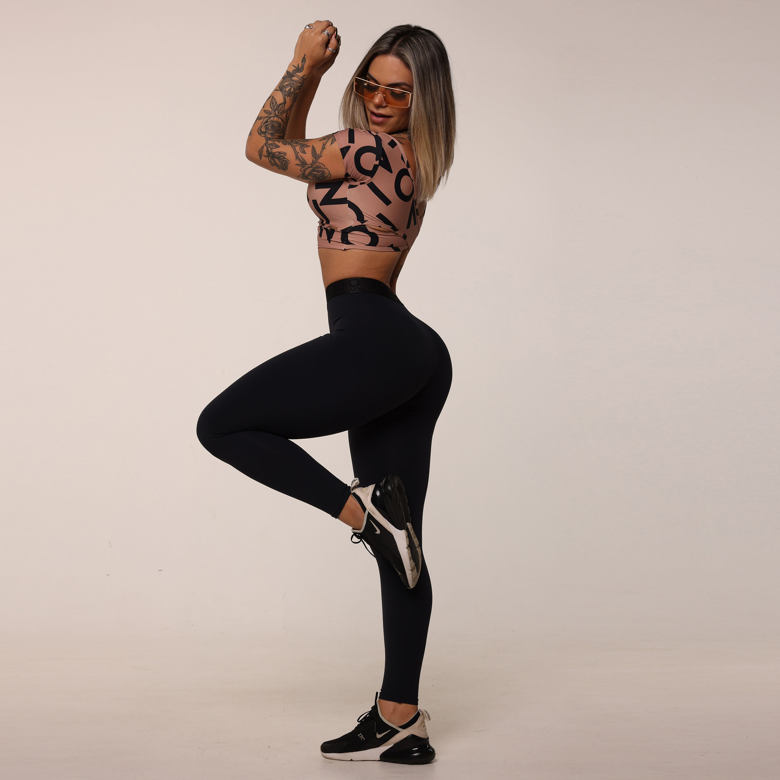 CROPPED MADRID LETTERS EXCLUSIVO - Imagem 3