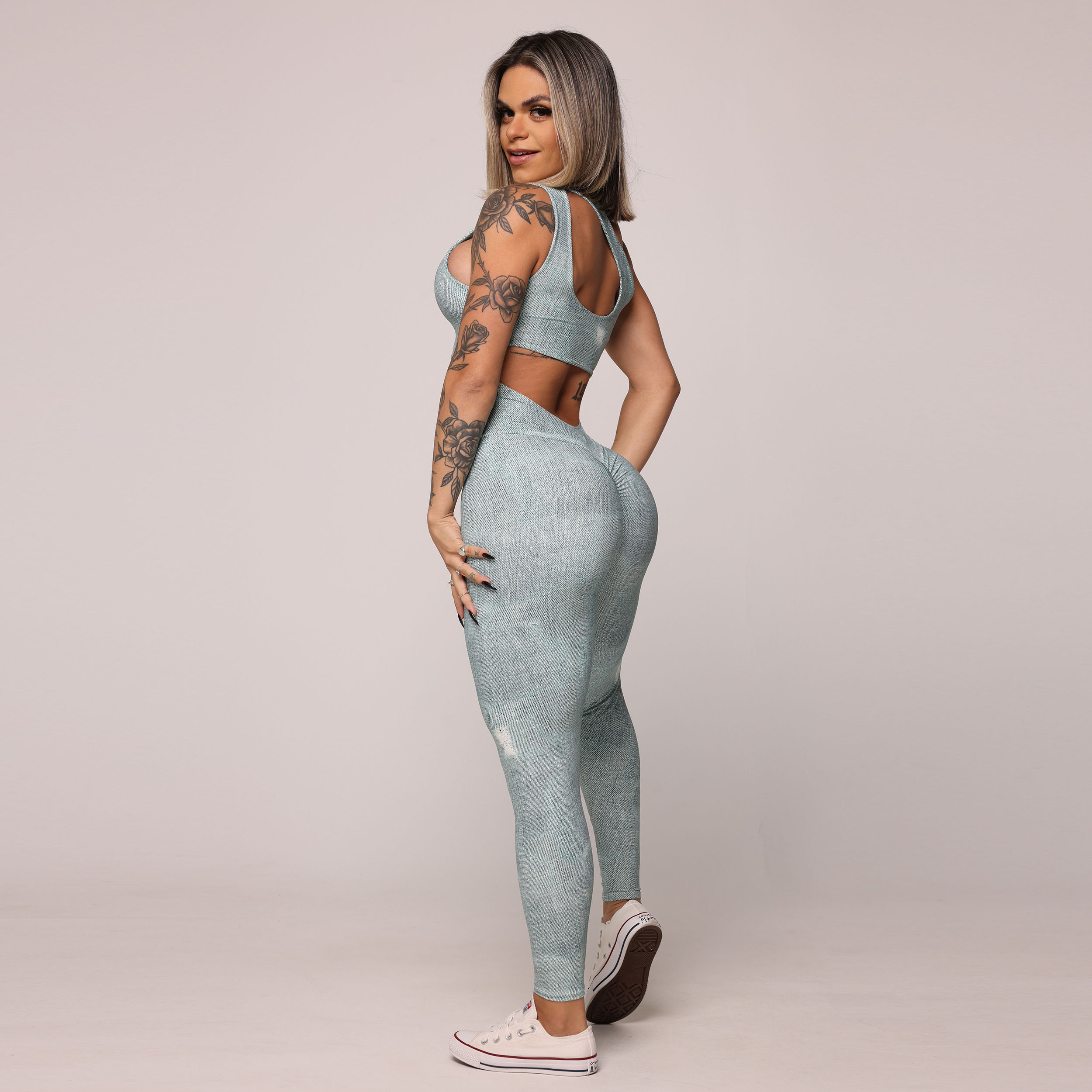 MACACÃO GOTA EMPINA BUMBUM FAKE JEANS EXCLUSIVO - Imagem 6