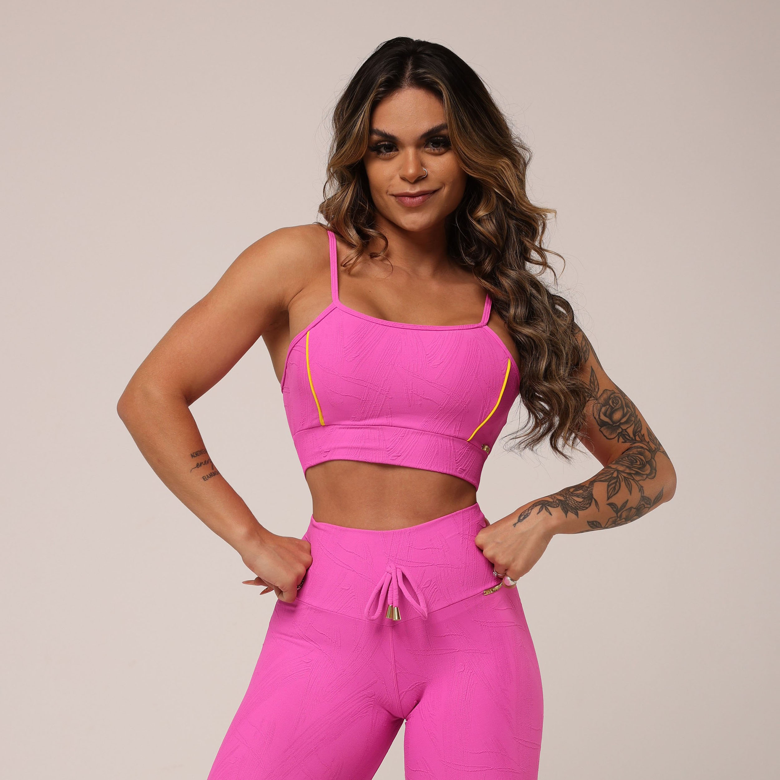 LEGGING EMPINA BUMBUM JACQUARD GRAFIATO ROSA BARBIE - Imagem 5