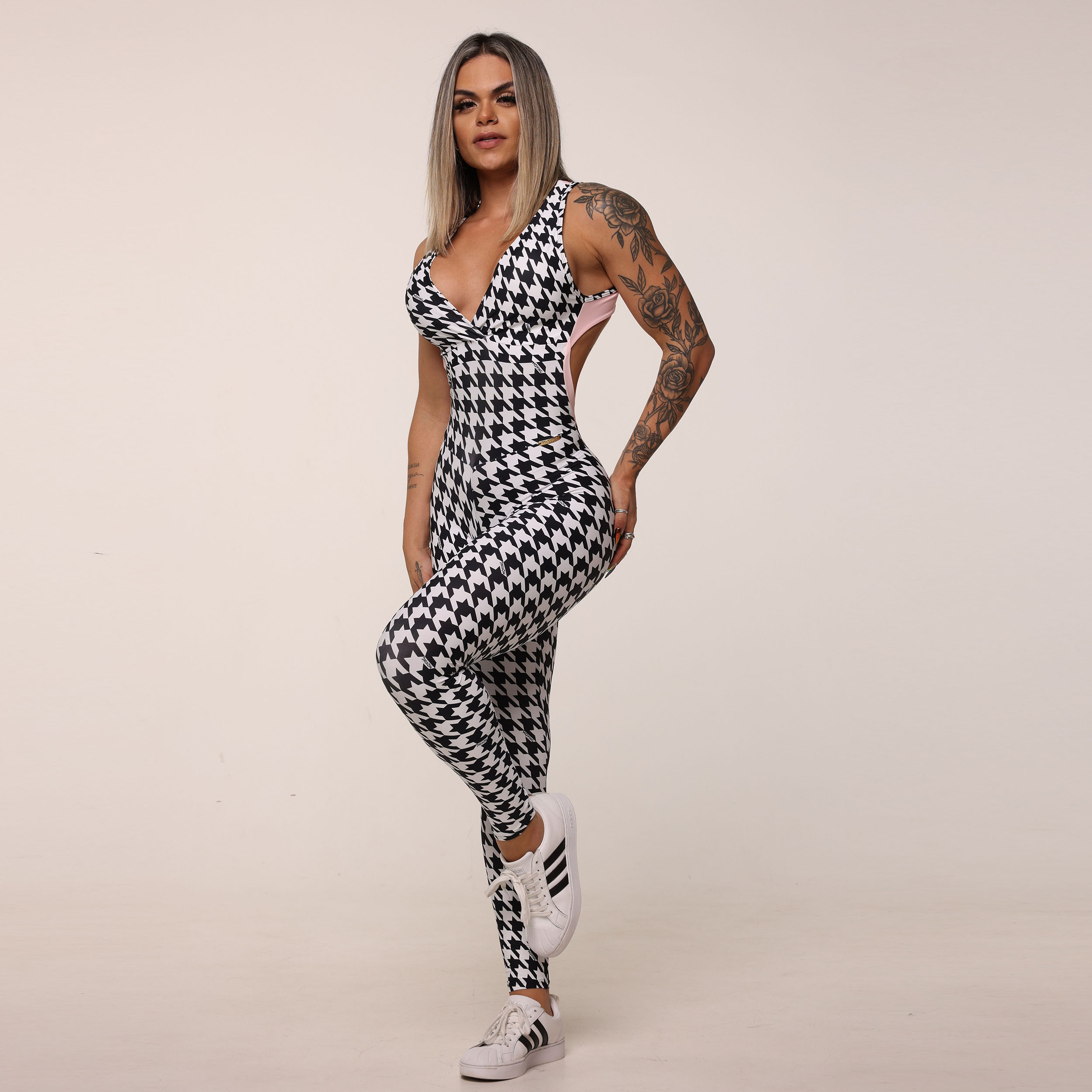 MACACÃO NOCAUTE EMPINA BUMBUM PIED DE POULE EXCLUSIVO - Imagem 7