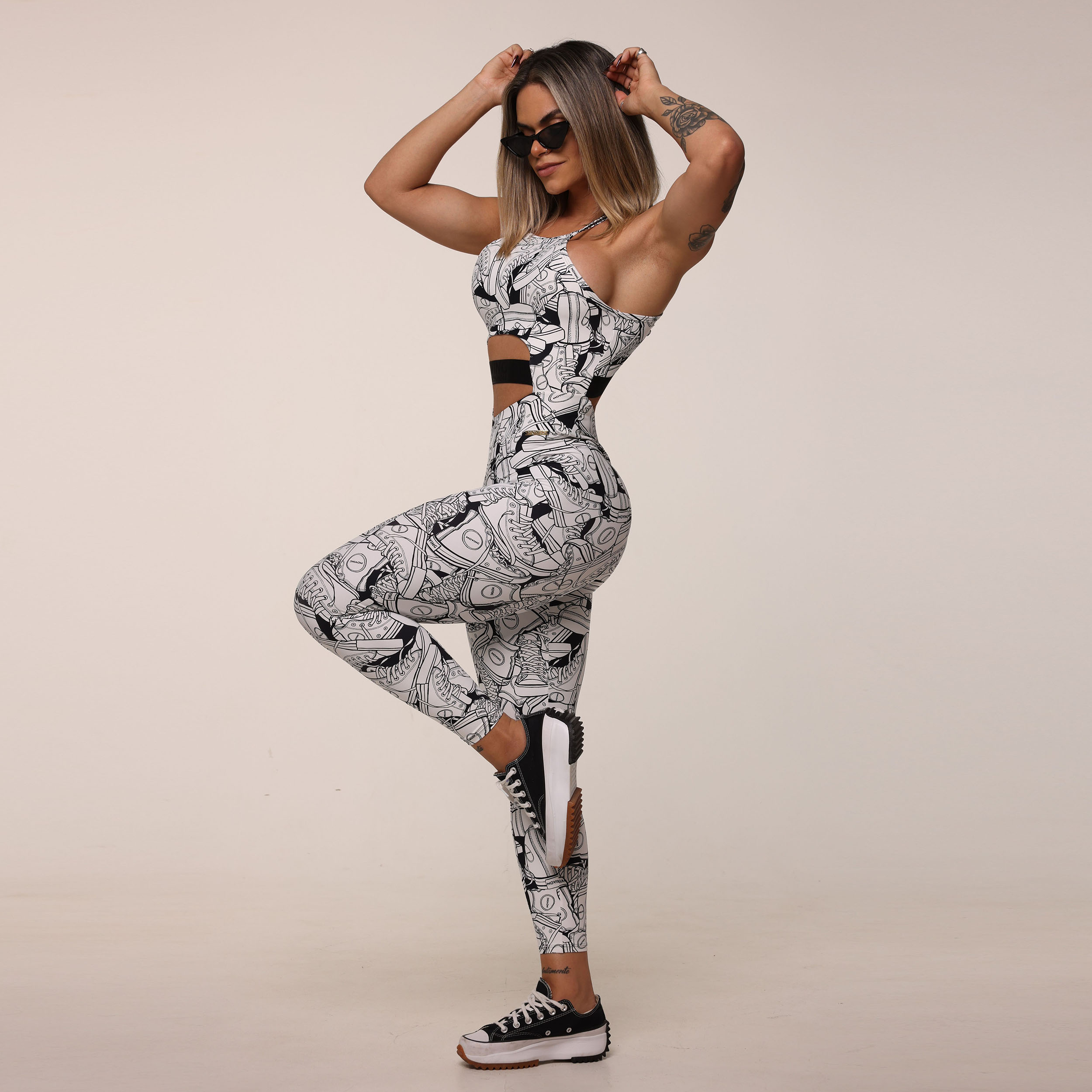 MACACÃO PARTY EMPINA BUMBUM SNEAKERS WHITE EXCLUSIVO - Imagem 3