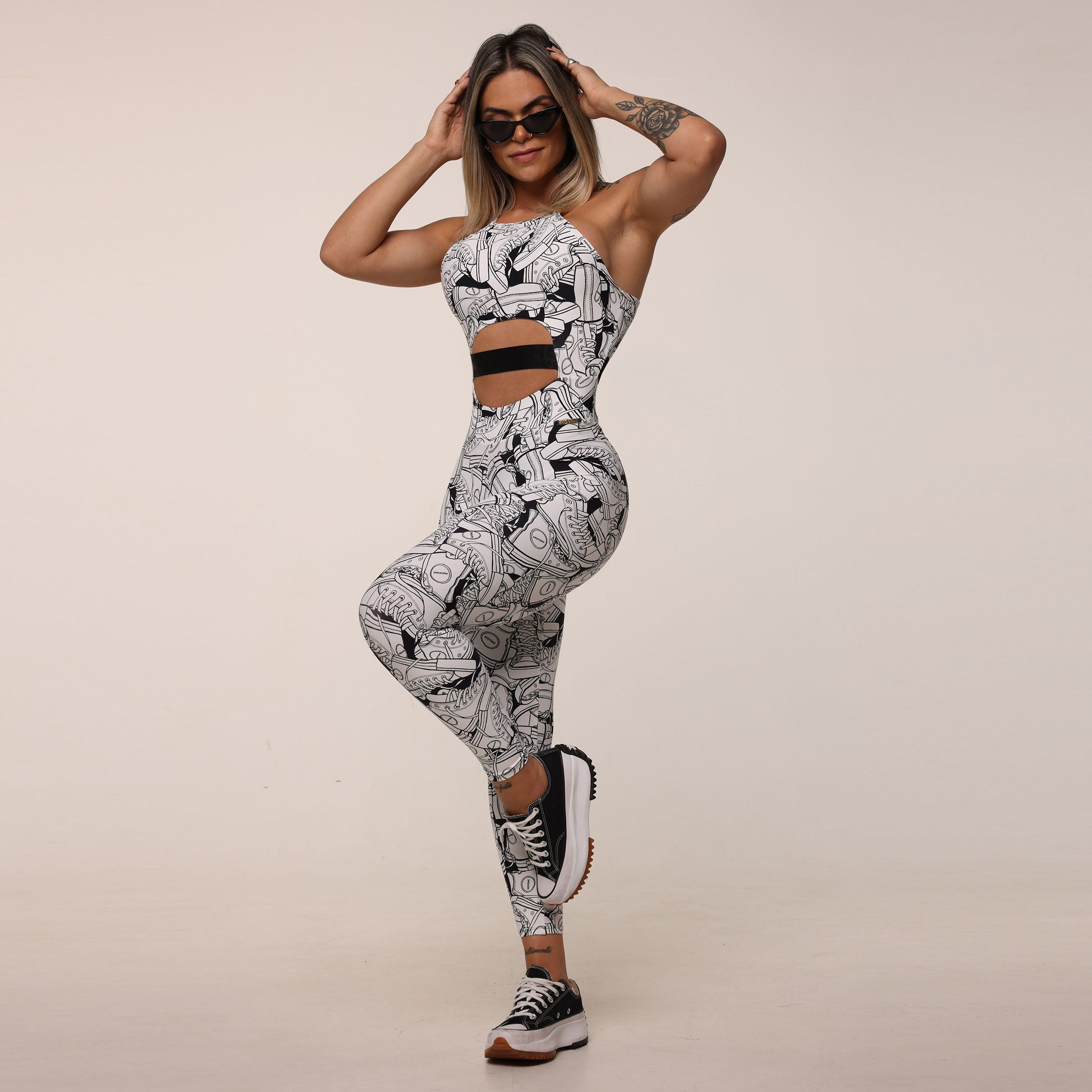 MACACÃO PARTY EMPINA BUMBUM SNEAKERS WHITE EXCLUSIVO - Imagem 6