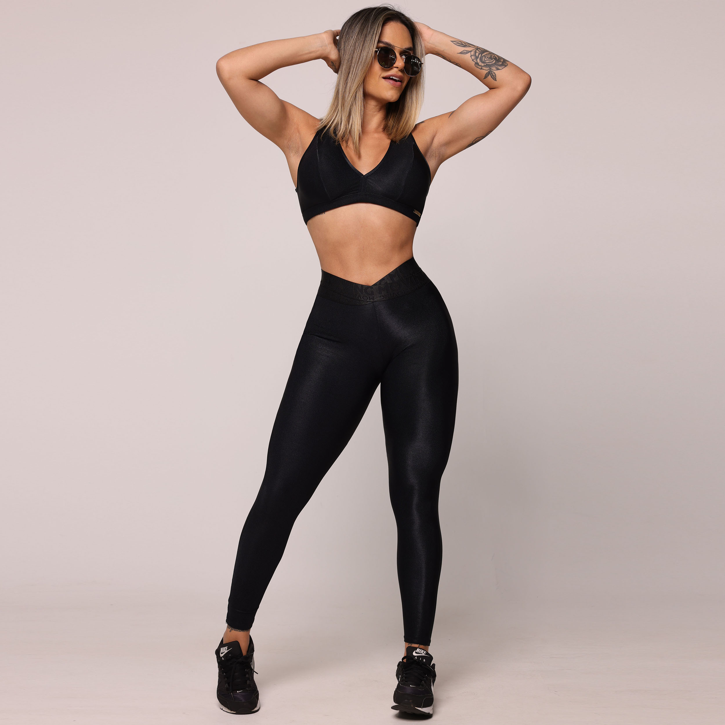 LEGGING HIT COMUM GLOSSY PRETO - Imagem 7