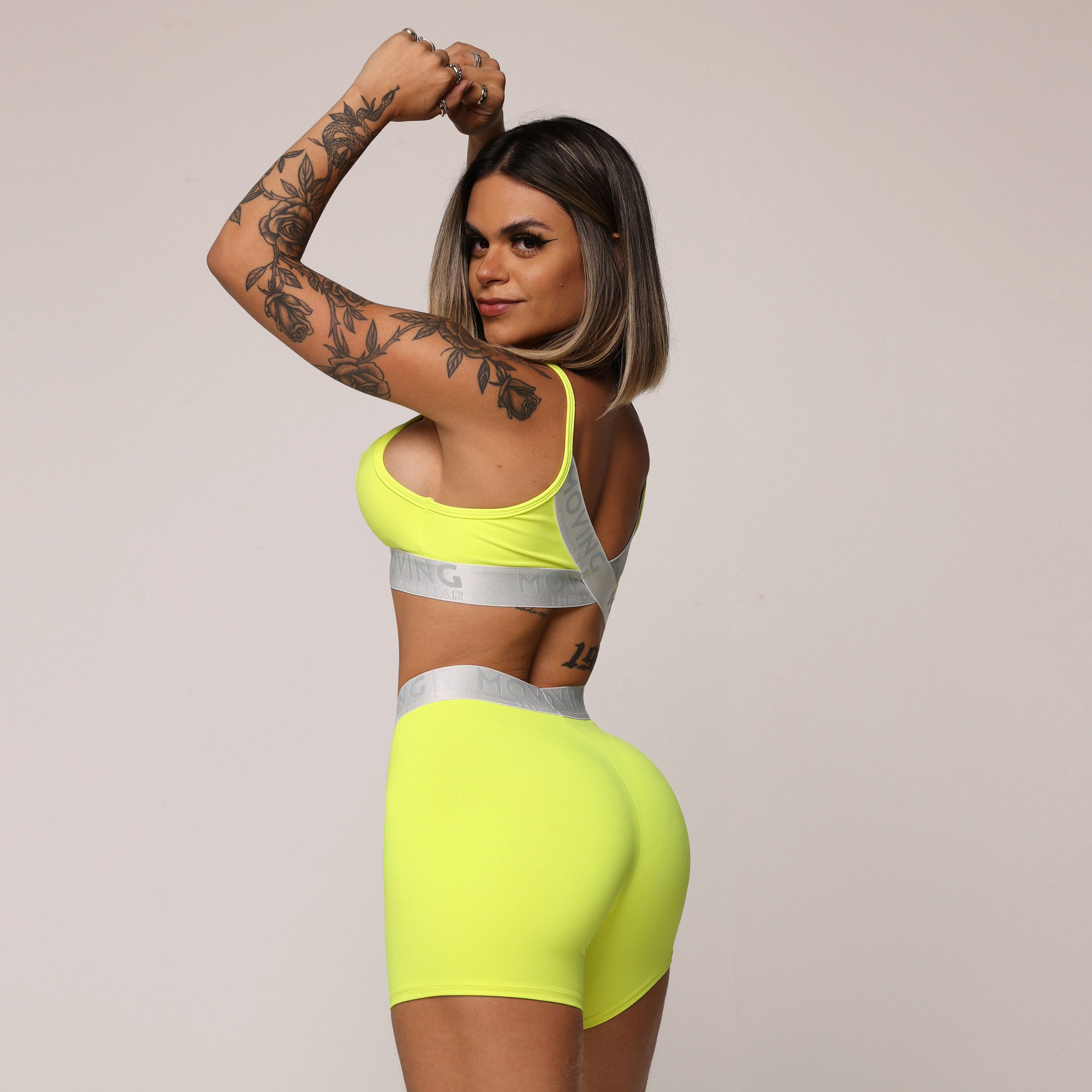 SHORT ÉPIC COMUM AMARELO NEON COM ELÁSTICO CINZA - Imagem 4