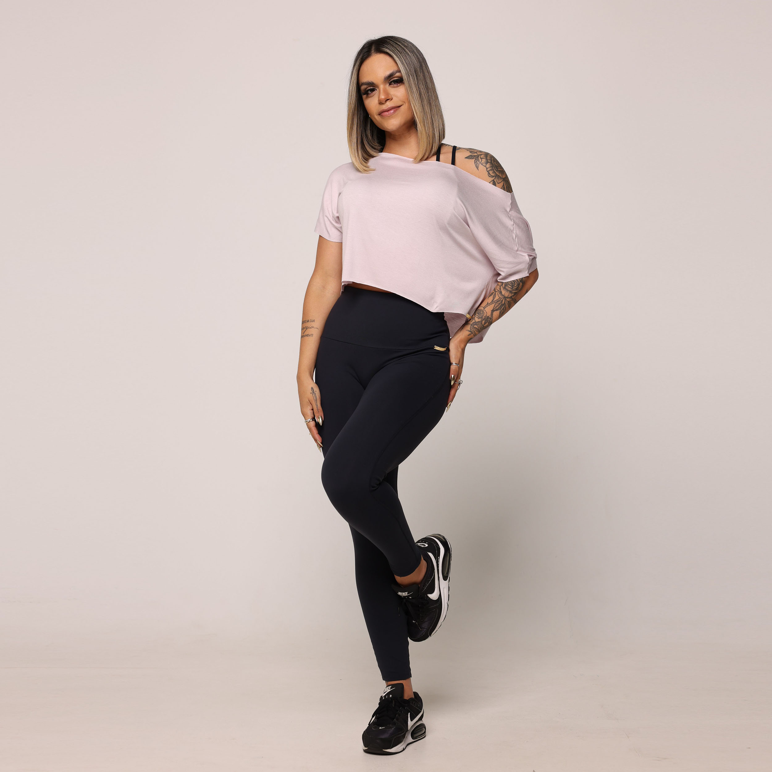 CROPPED OMBRO A OMBRO DE VISCOSE BLUSH - Imagem 3