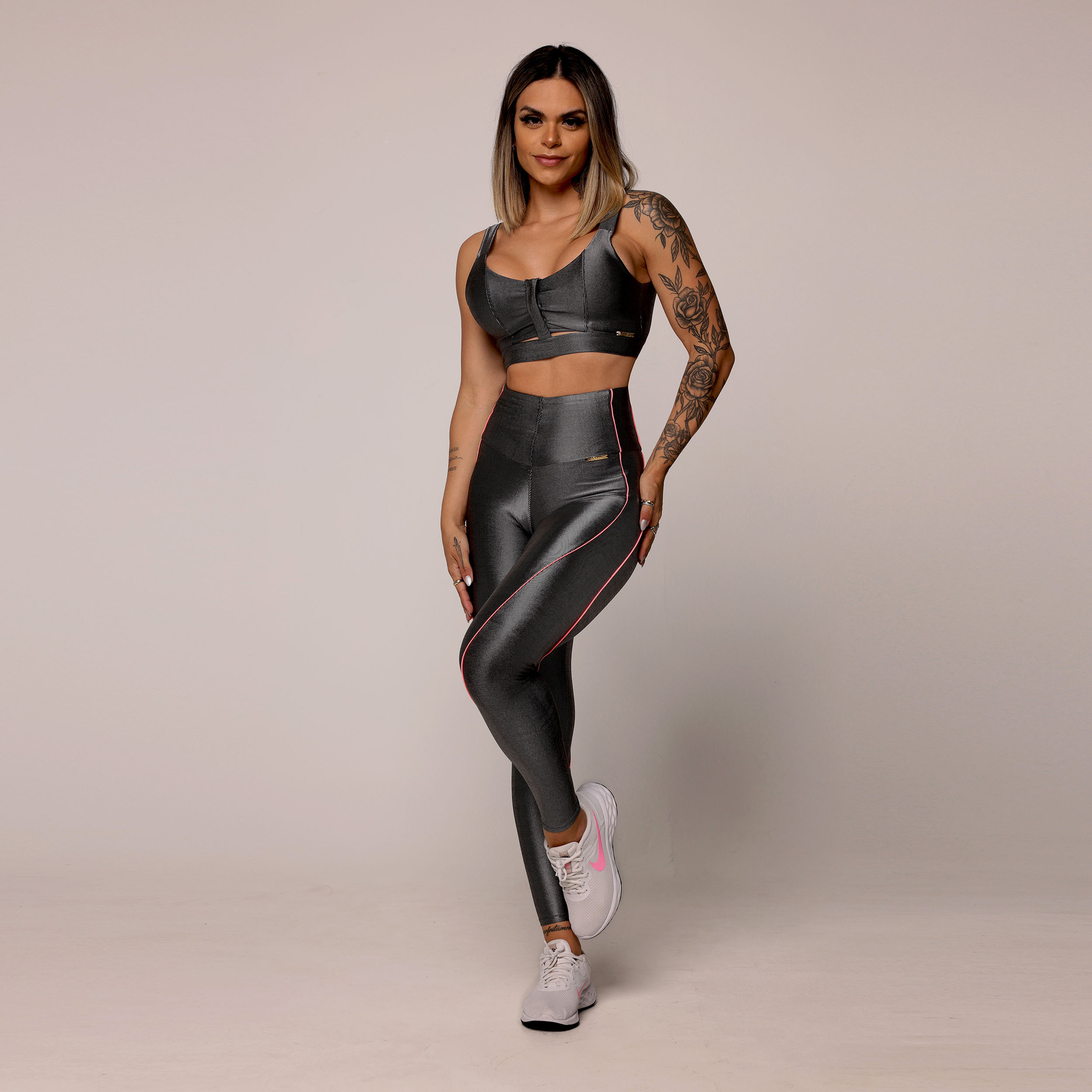 TOP RAVENA GLOSSY GRAFITE - Imagem 5