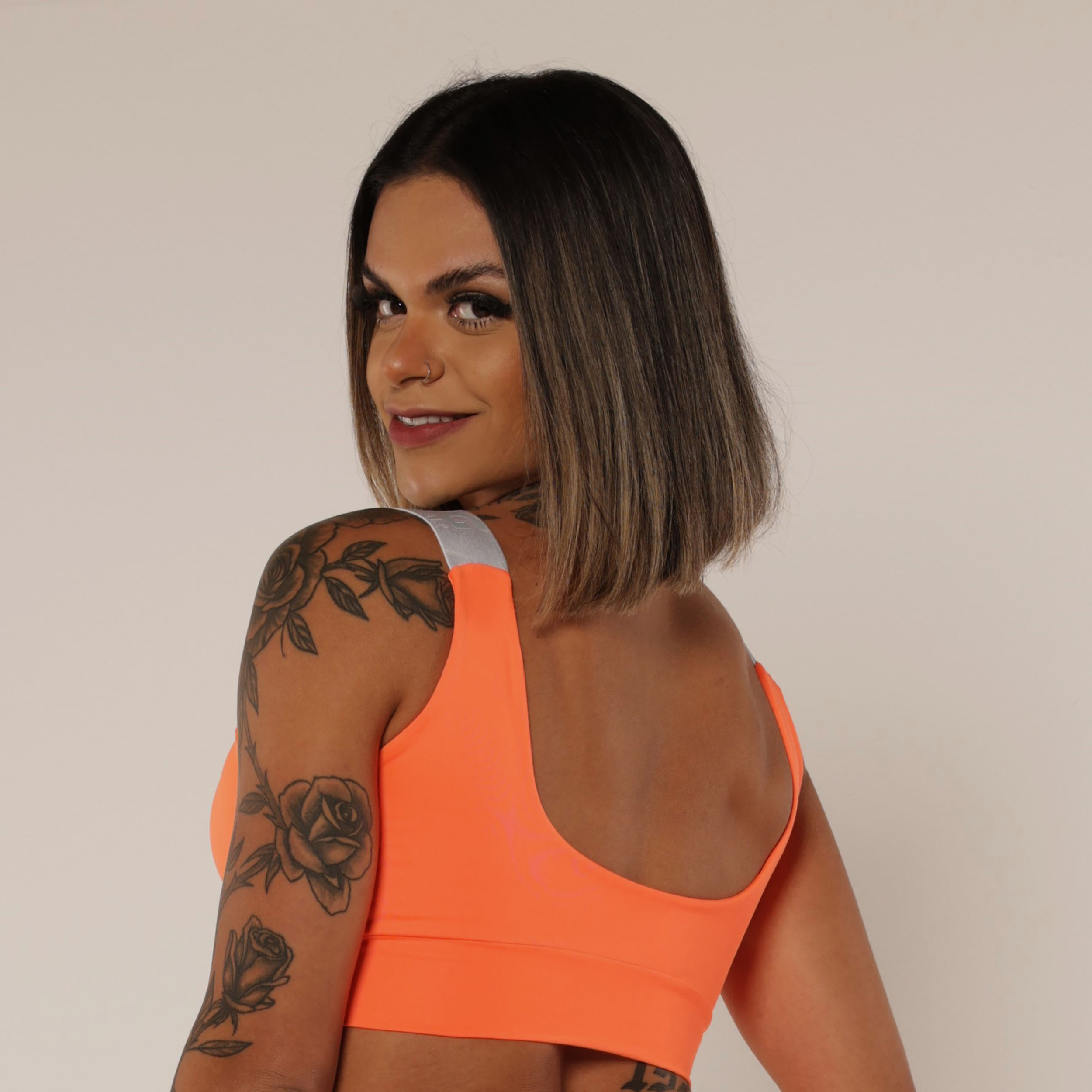 TOP FAIXA LARANJA NEON COM ELÁSTICO CINZA - Imagem 3