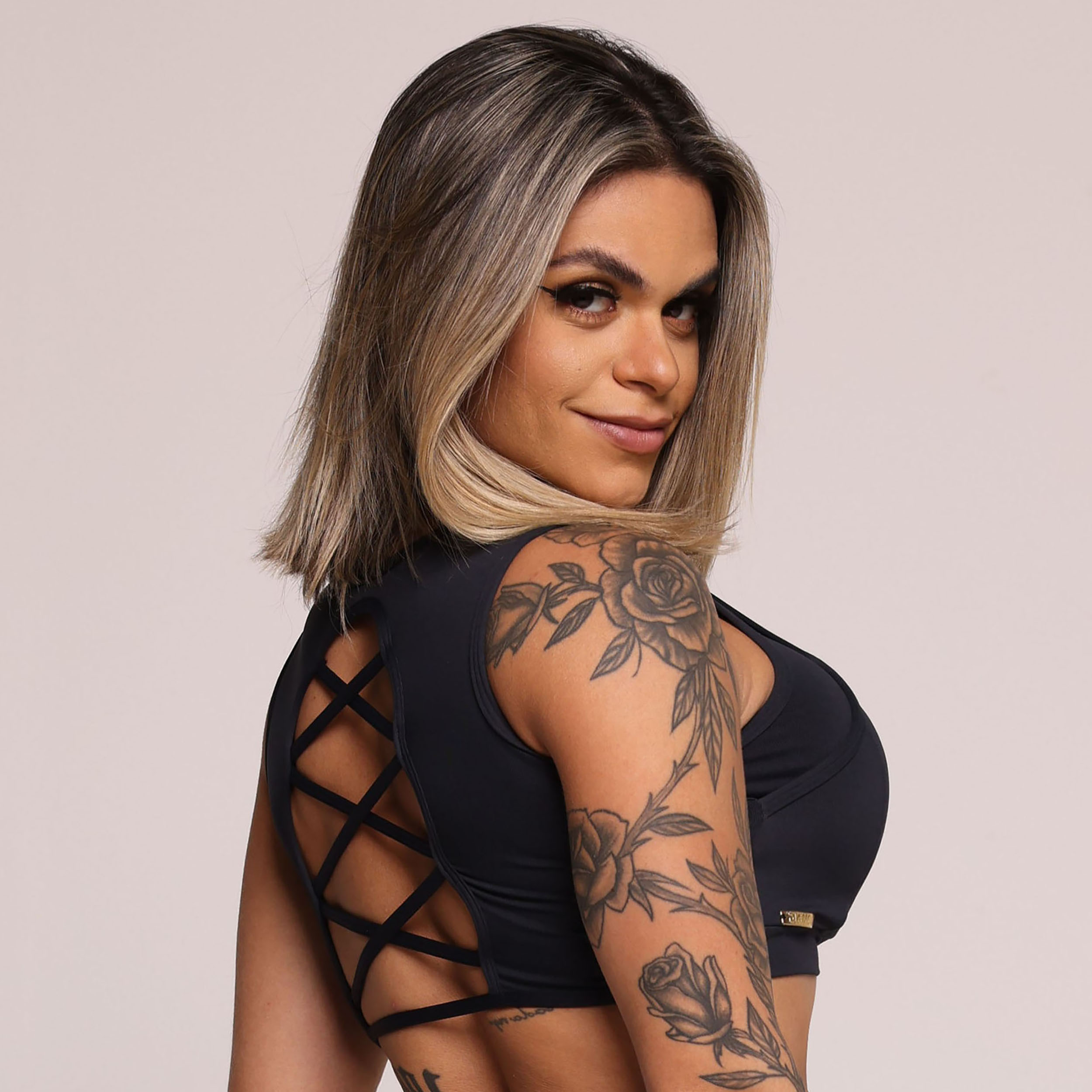 CROPPED CELULAR PRETO - Imagem 3