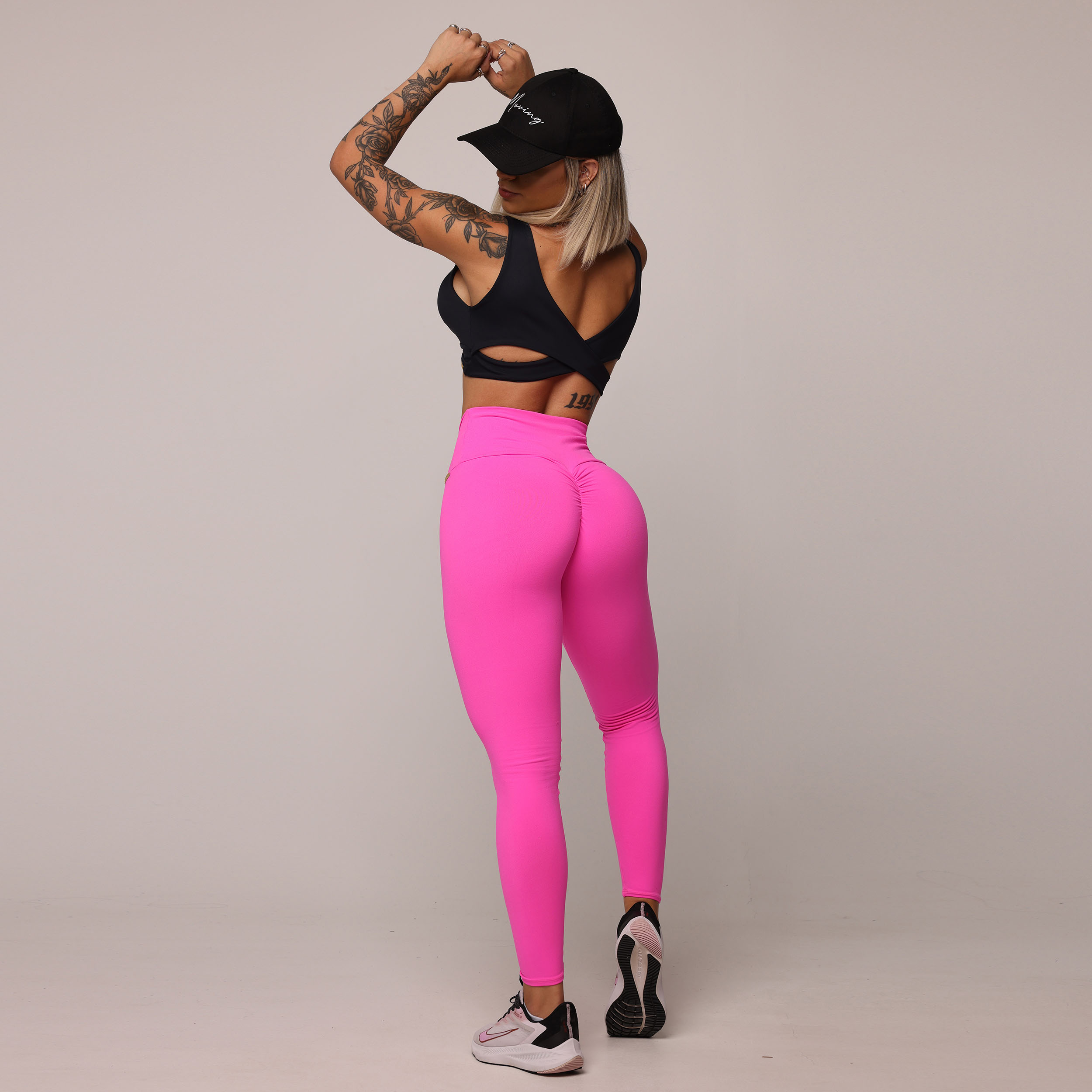 LEGGING EMPINA BUMBUM ROSA NEON - Imagem 9