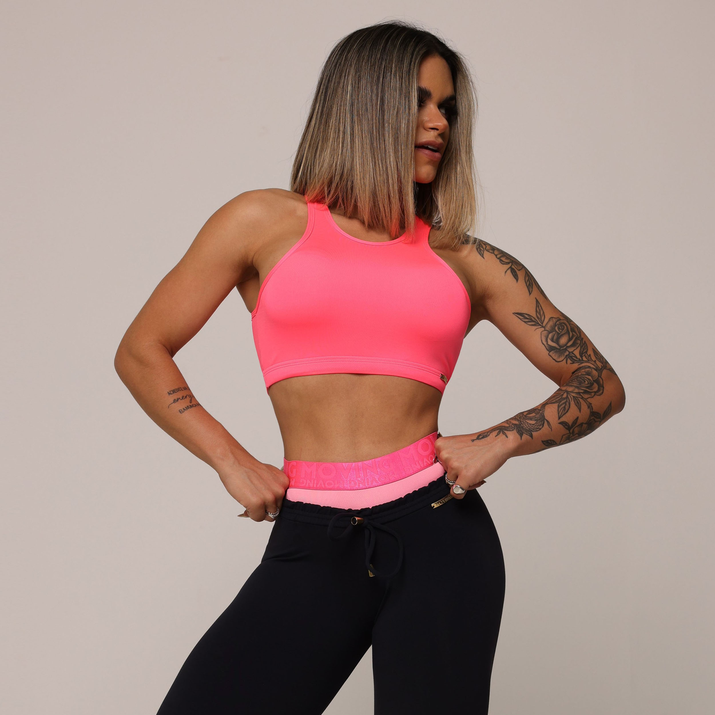 LEGGING BOXER EMPINA BUMBUM PRETA COM ELASTICO ROSA NEON - Imagem 6