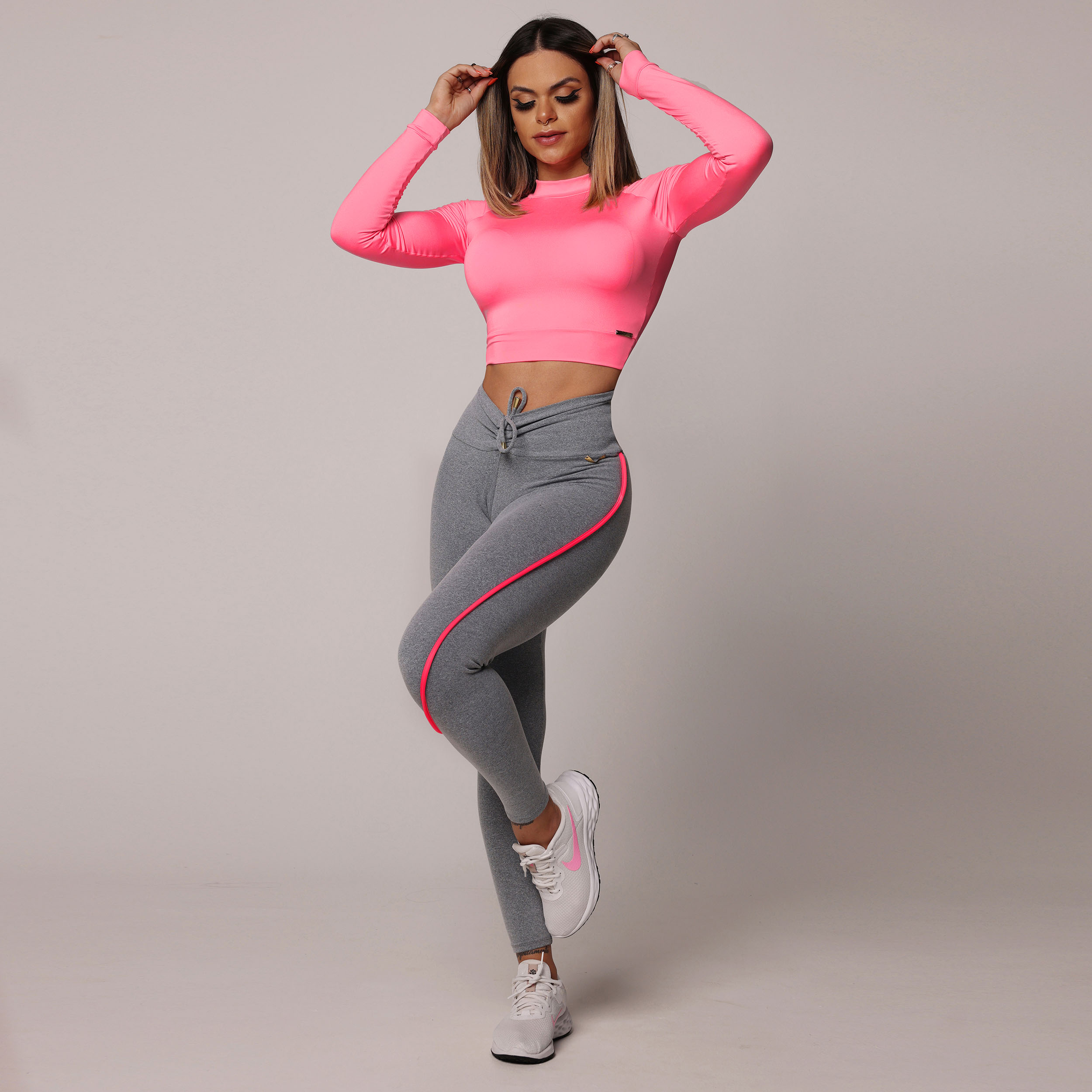 LEGGING RECORTE EMPINA BUMBUM MESCLA COM ROSA FLÚOR - Imagem 5
