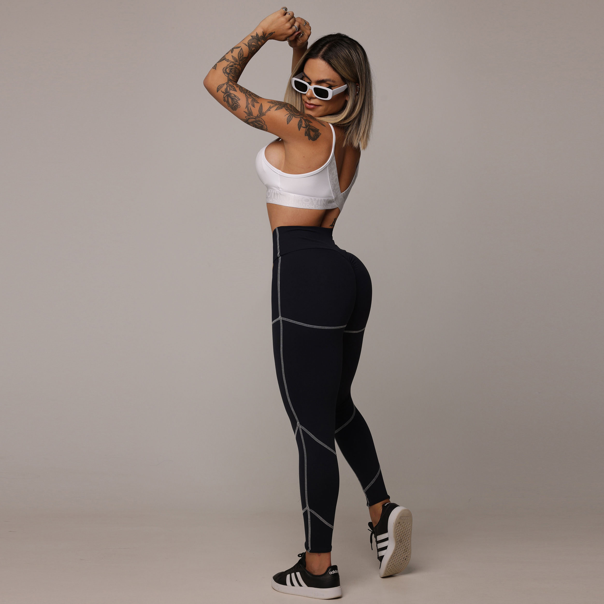 LEGGING PUMP EMPINA BUMBUM PRETA COM BRANCO - Imagem 9
