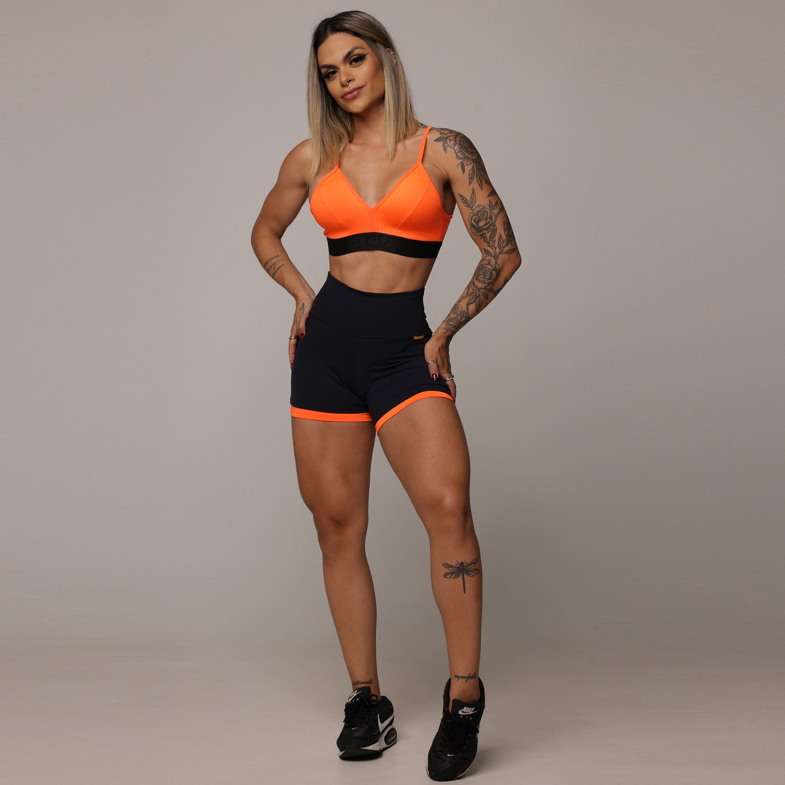 SHORT GYM COMUM PRETO COM LARANJA NEON - Imagem 9
