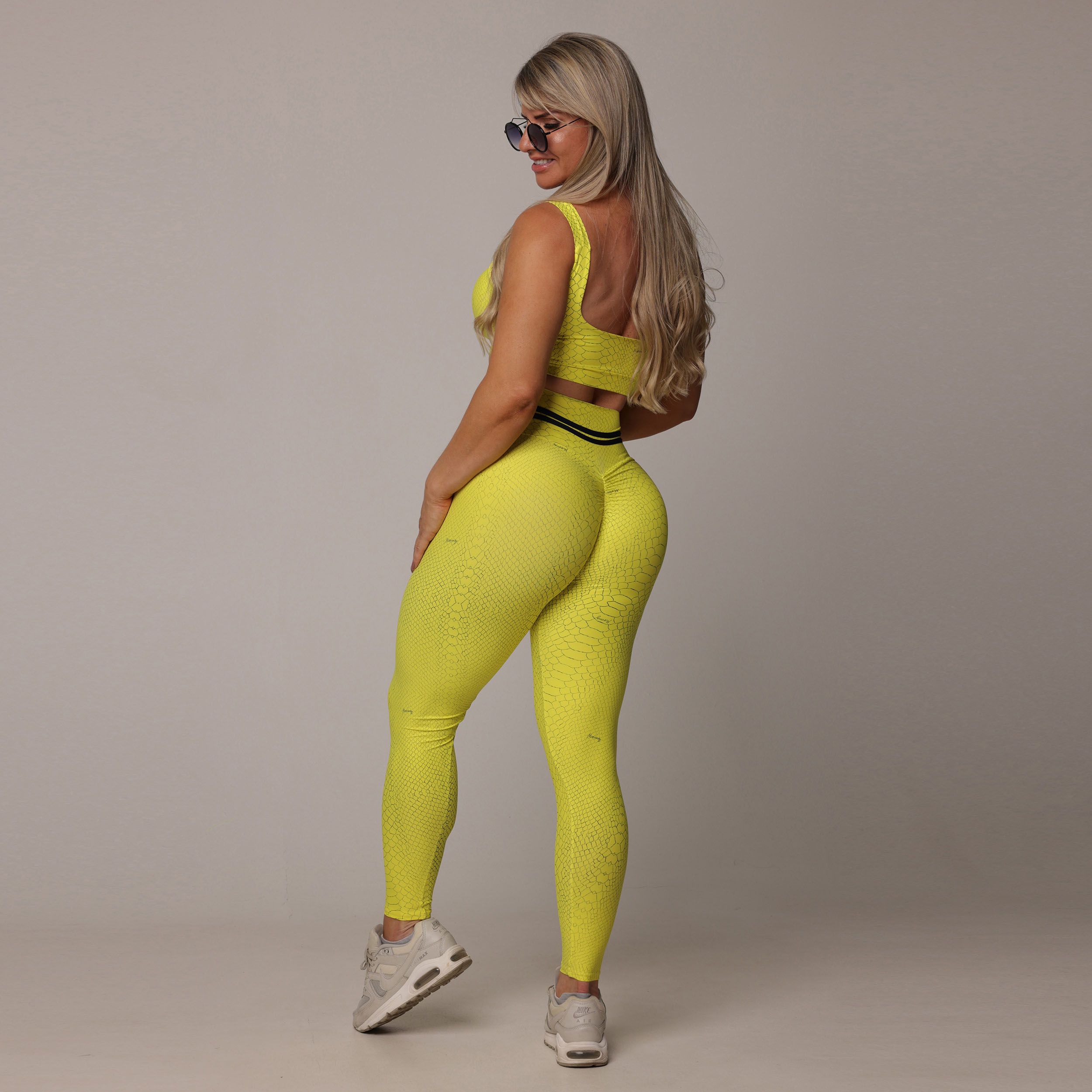 LEGGING EMPINA BUMBUM PYTHON NEON EXCLUSIVA - Imagem 5