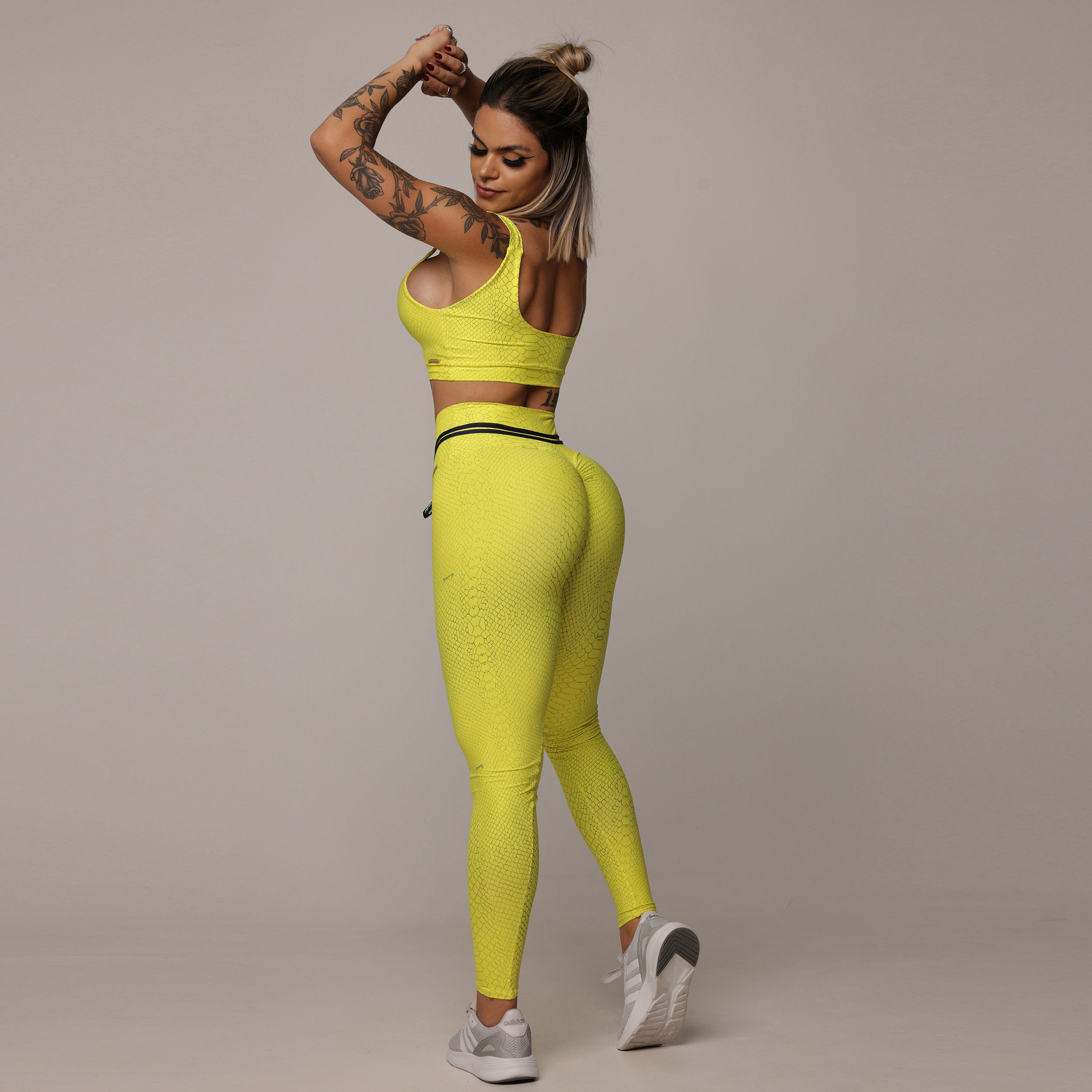 LEGGING EMPINA BUMBUM PYTHON NEON EXCLUSIVA - Imagem 10
