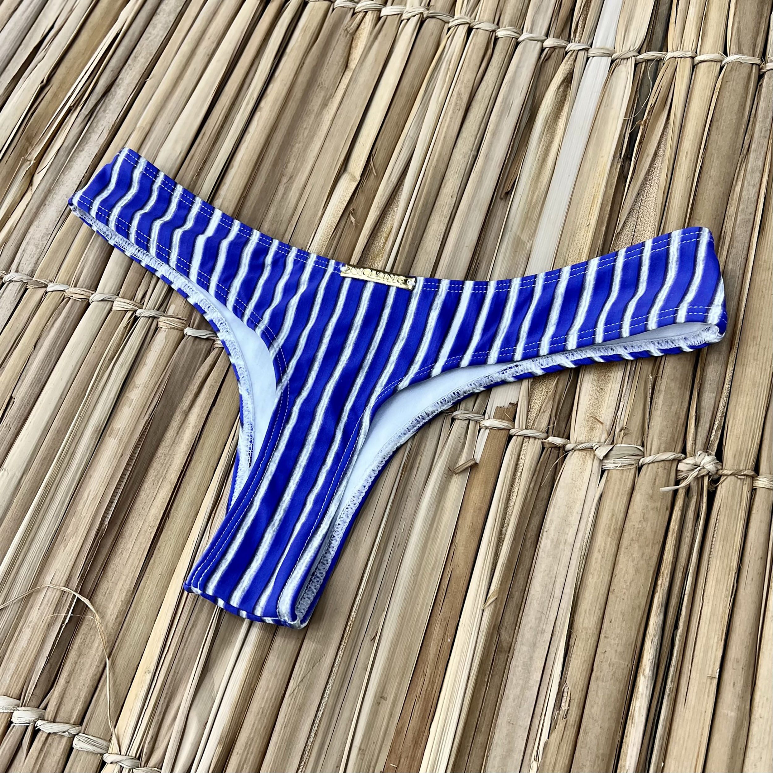 BIQUÍNI CORTININHA RISCA DE GIZ EXCLUSIVO - Imagem 4