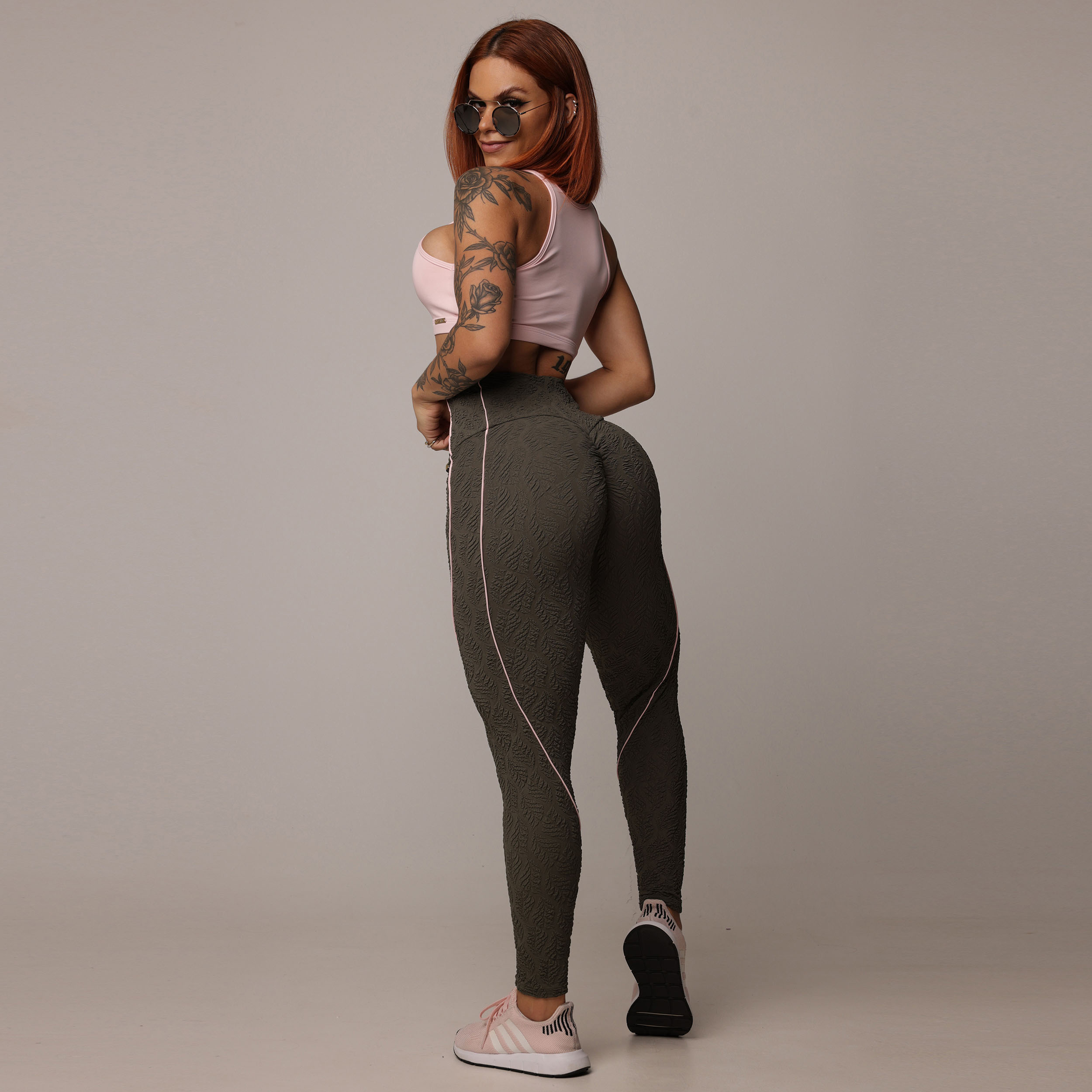 LEGGING HOPE EMPINA BUMBUM JACQUARD BIO VERDE MILITAR - Imagem 11