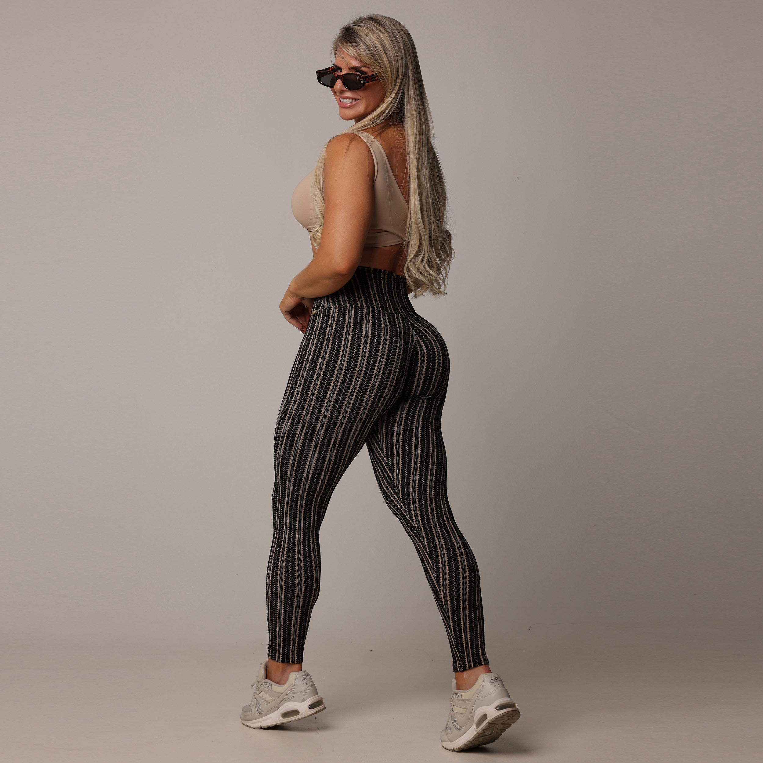 LEGGING COMUM JACQUARD CROCHET COFFEE - Imagem 5