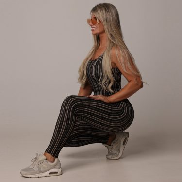 MACACÃO CONFORT COMUM JACQUARD CROCHET COFFEE