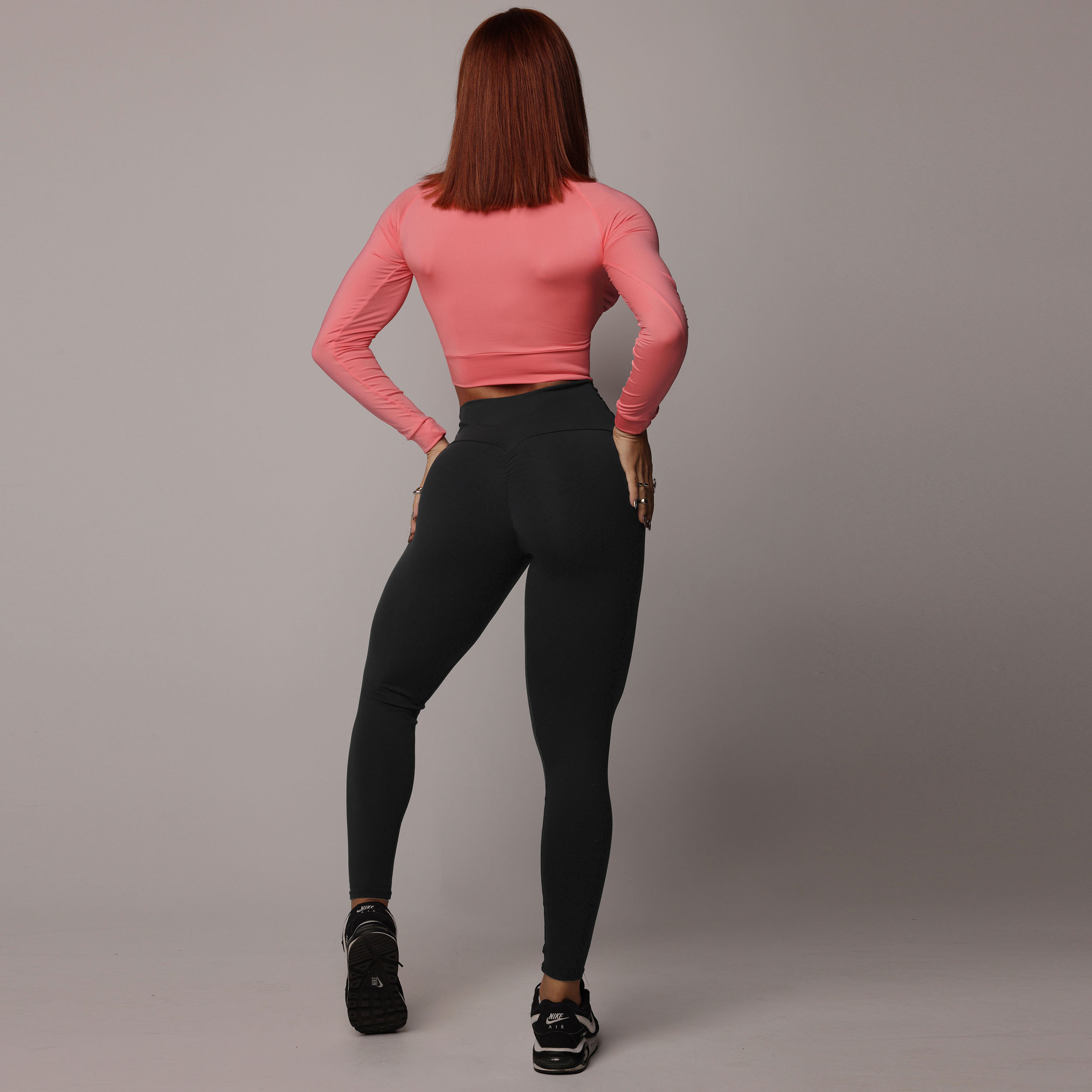 LEGGING EMPINA BUMBUM PRETA COM CADARÇO ROSA NEON - Imagem 6