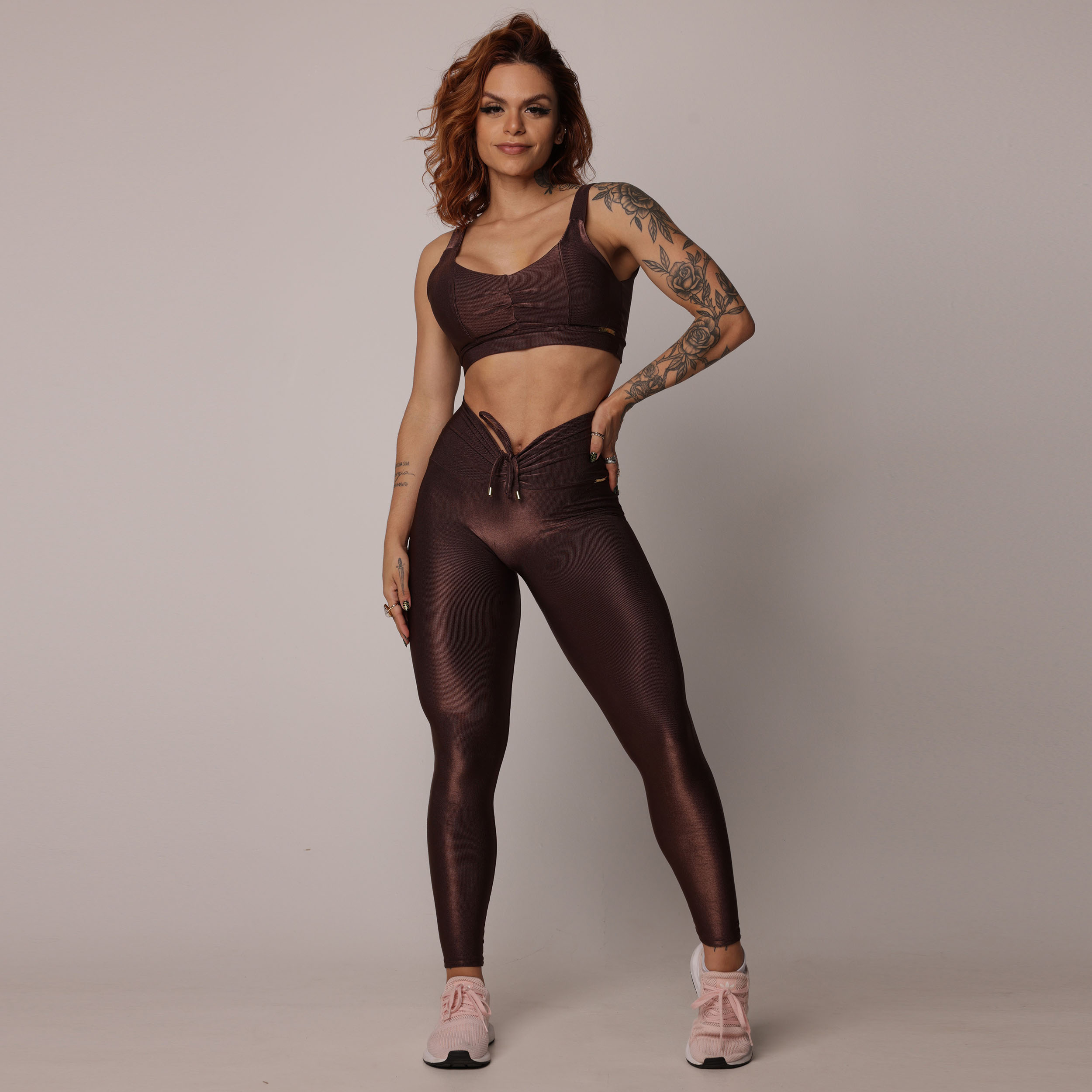 LEGGING CONFORT EMPINA BUMBUM GLOSSY BROWNIE - Imagem 9