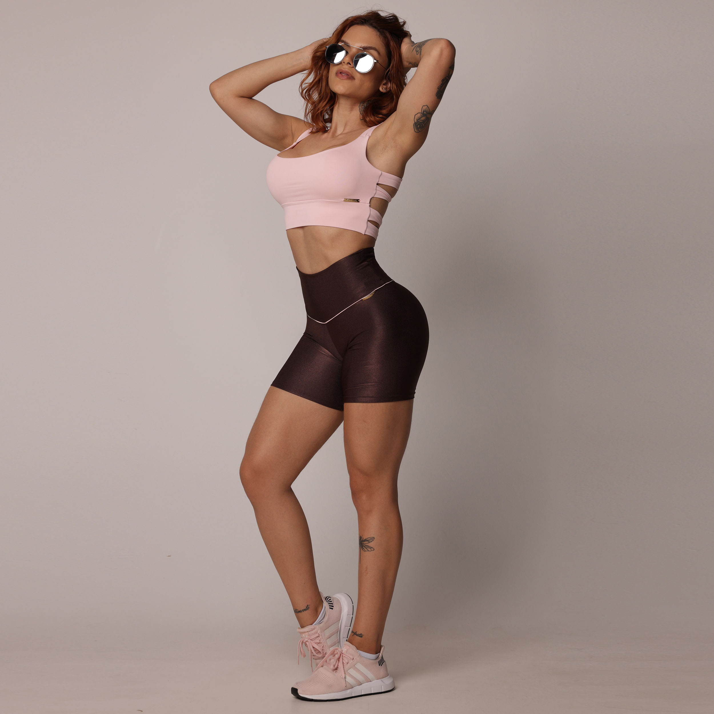 SHORT WALK EMPINA BUMBUM GLOSSY BROWNIE - Imagem 7