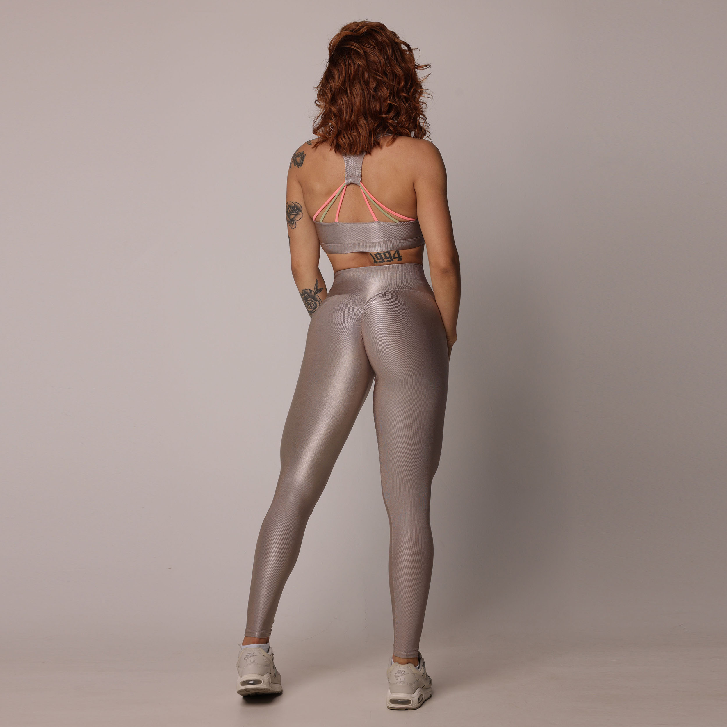 LEGGING EMPINA BUMBUM GLOSSY CHAMPAGNE - Imagem 7
