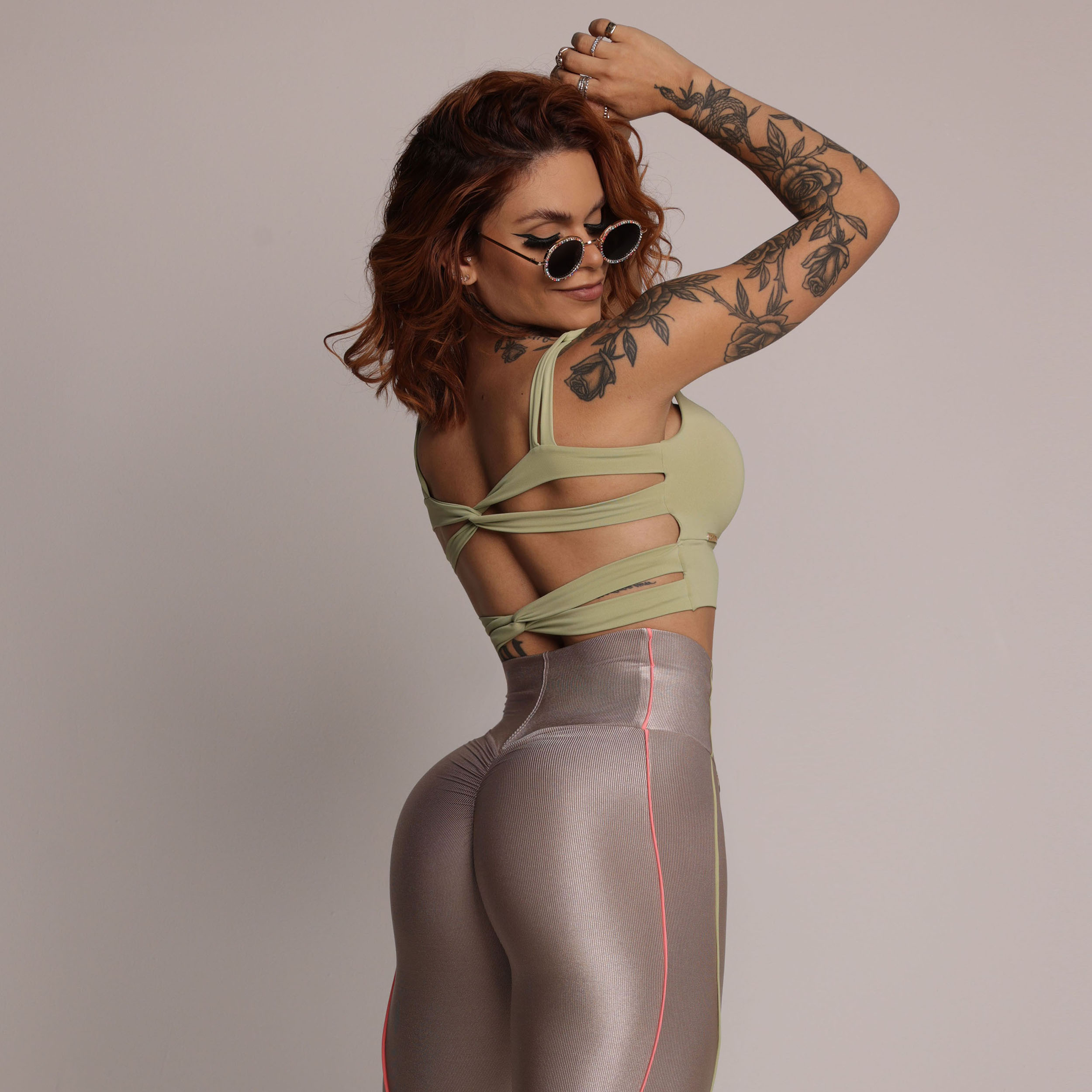 LEGGING HOPE EMPINA BUMBUM GLOSSY CHAMPAGNE - Imagem 4