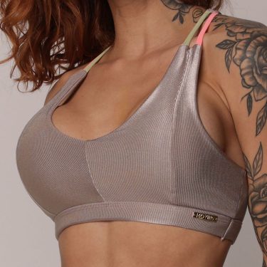 TOP QUEBEC GLOSSY CHAMPAGNE