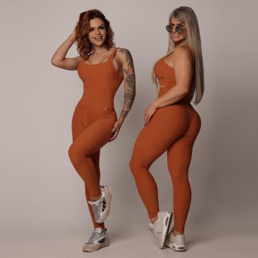 MACACÃO CONFORT EMPINA BUMBUM JACQUARD LUXOR TERRACOTA