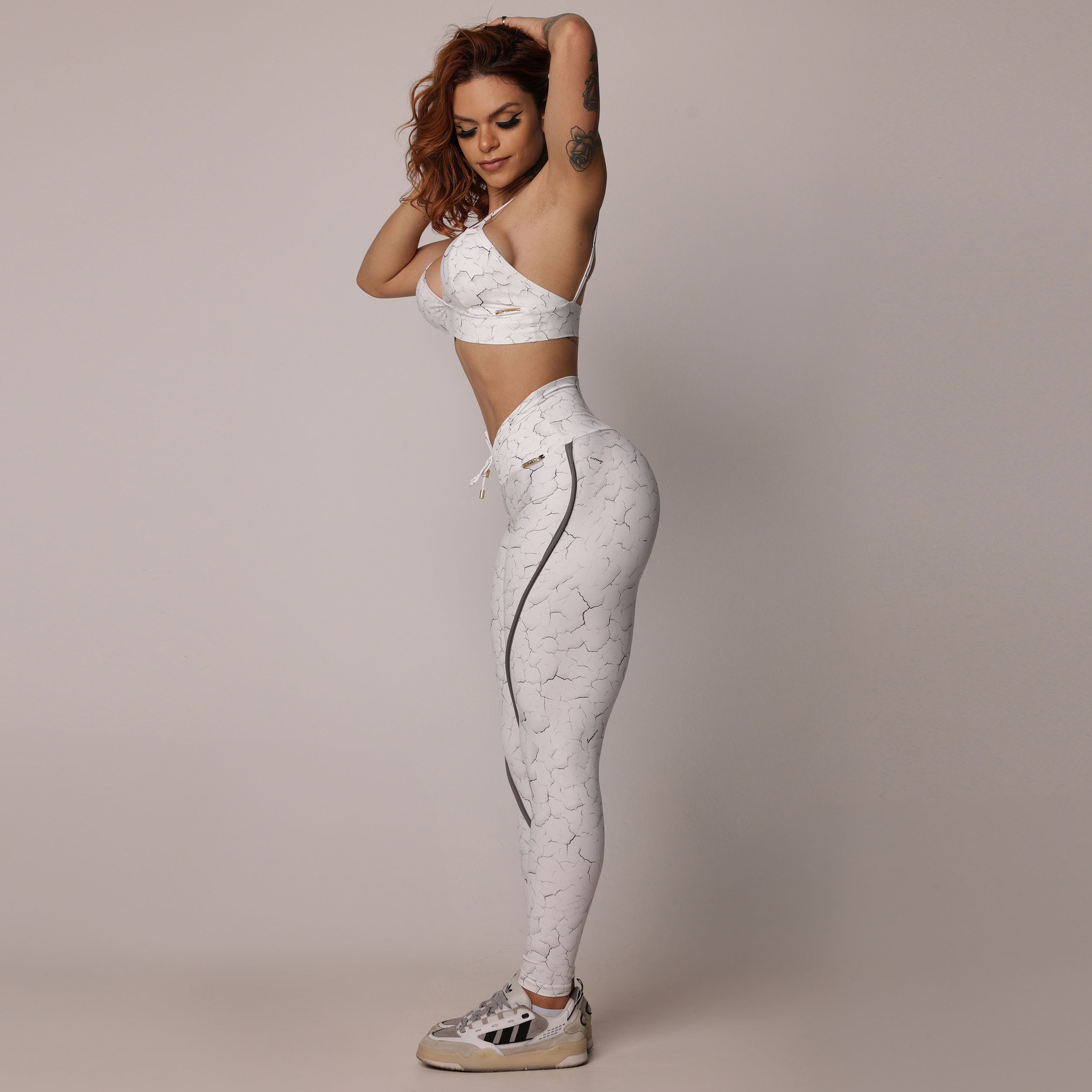 LEGGING RECORTE EMPINA BUMBUM BROKEN EXCLUSIVA - Imagem 7