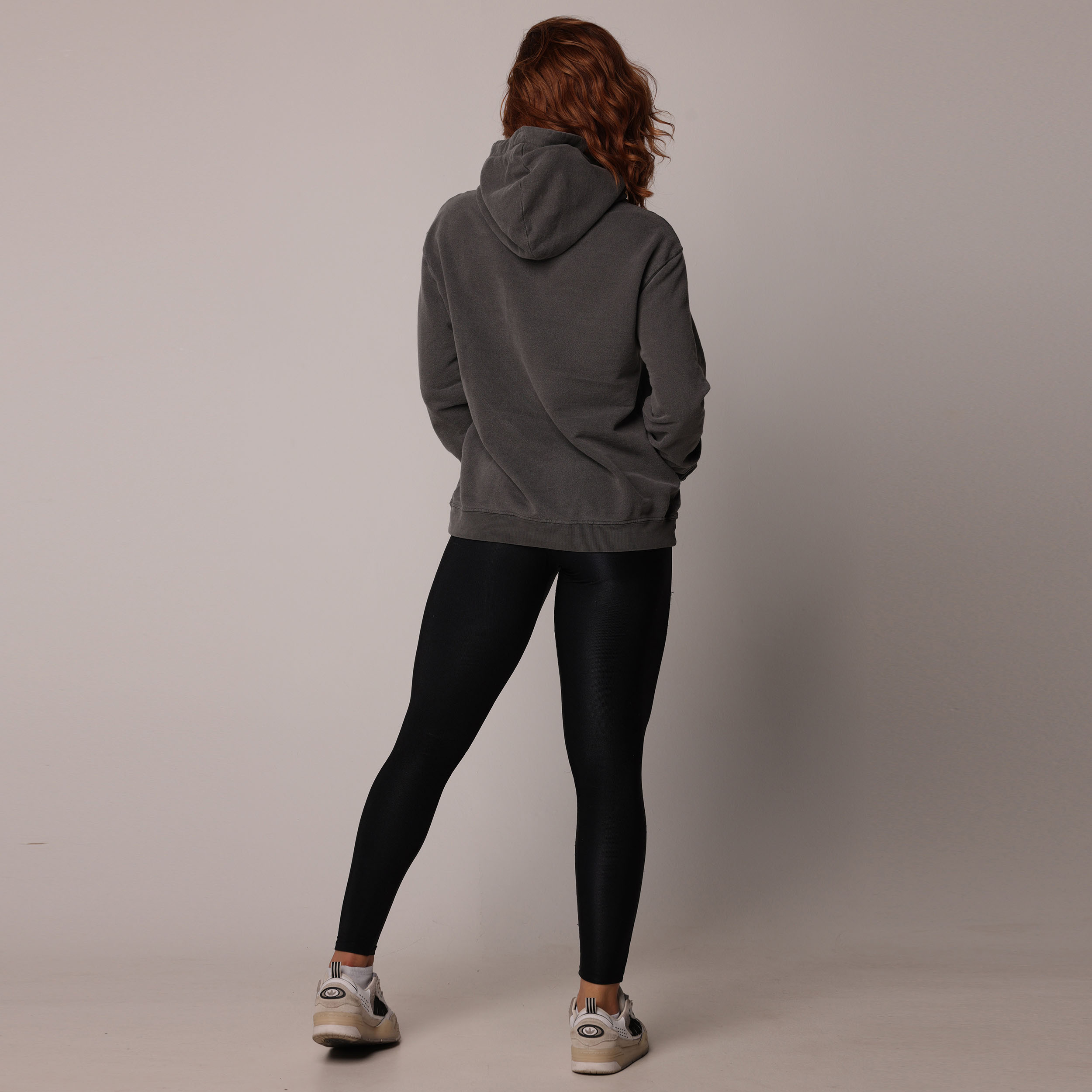 CASACO MOLETOM ESTONADO CHUMBO CAPUZ - Imagem 5