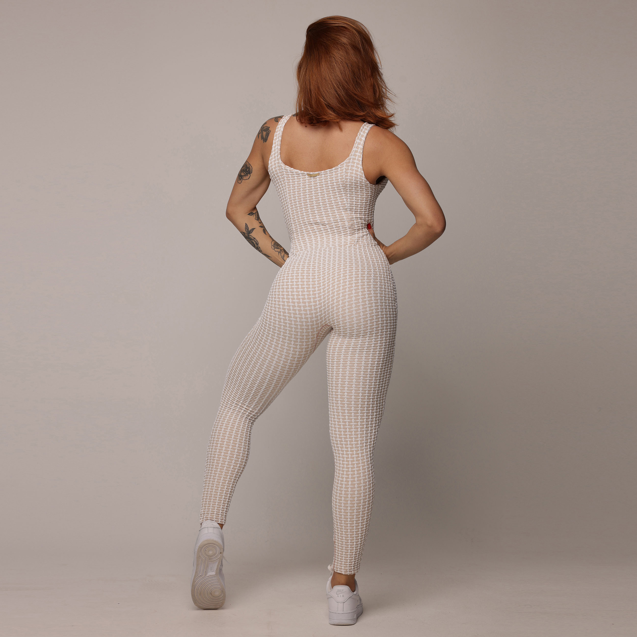 MACACÃO CONFORT COMUM JACQUARD LUXE NUDE - Imagem 4