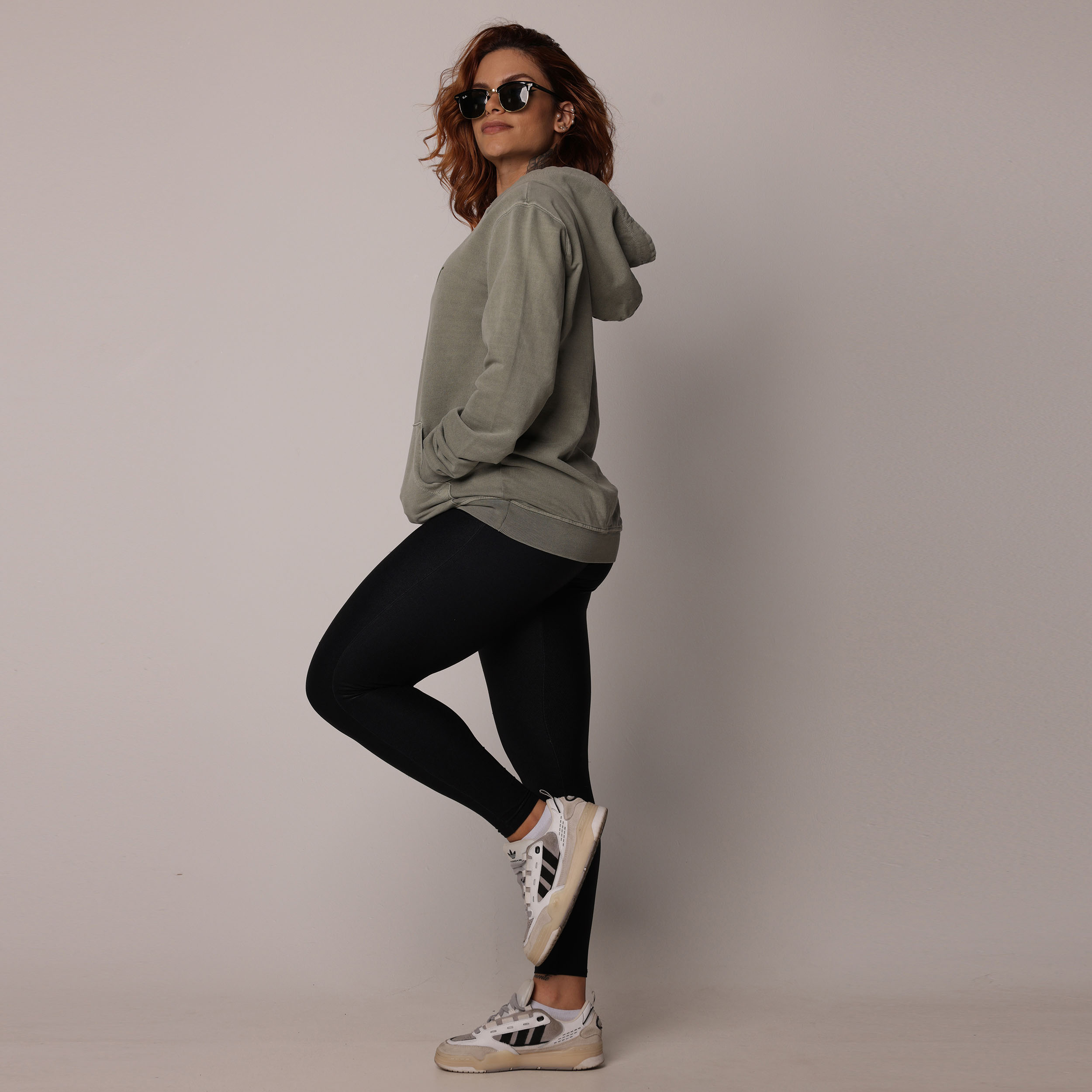 CASACO MOLETOM ESTONADO VERDE MILITAR BOLSO CAPUZ - Imagem 4