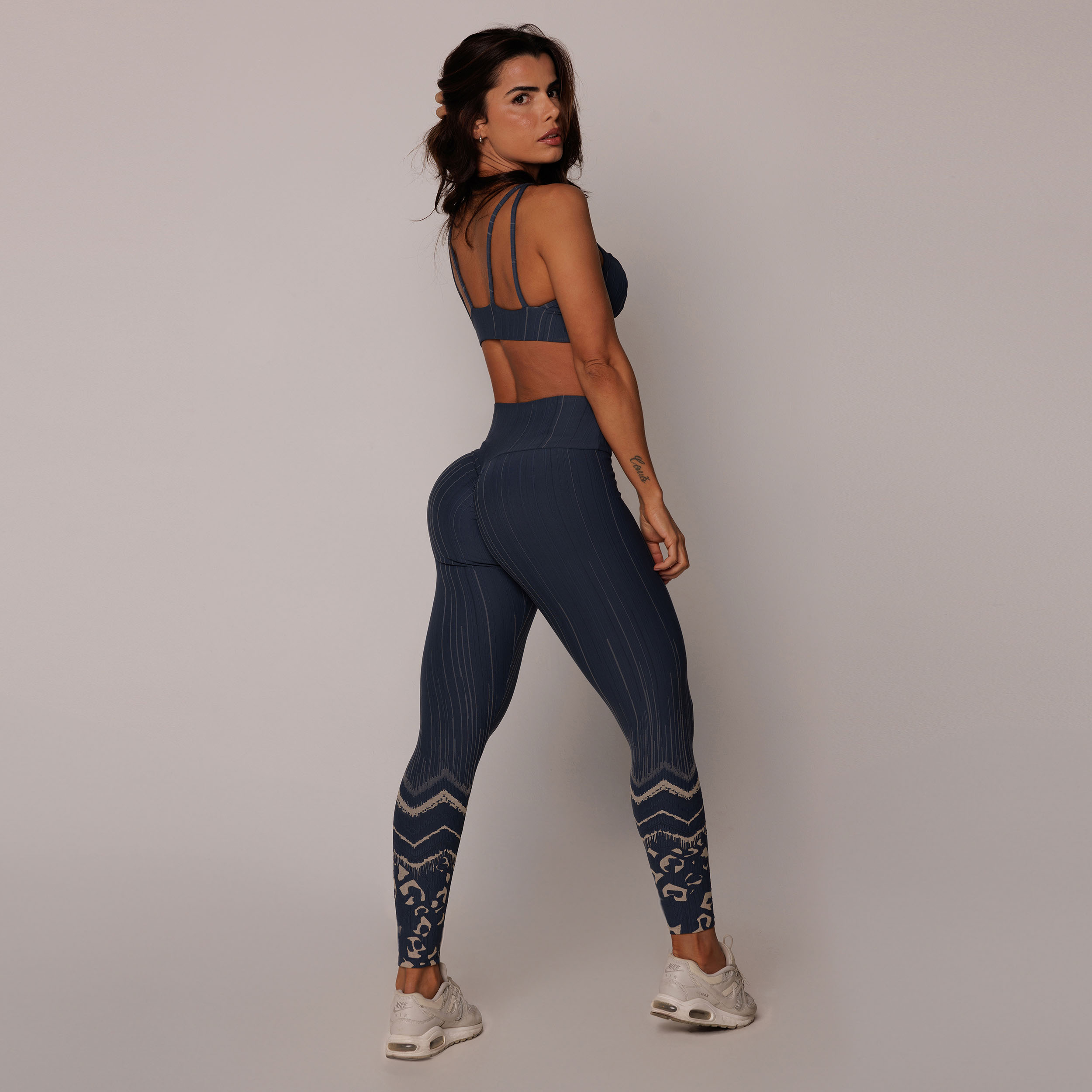 LEGGING EMPINA BUMBUM JACQUARD ANIMAL - Imagem 10