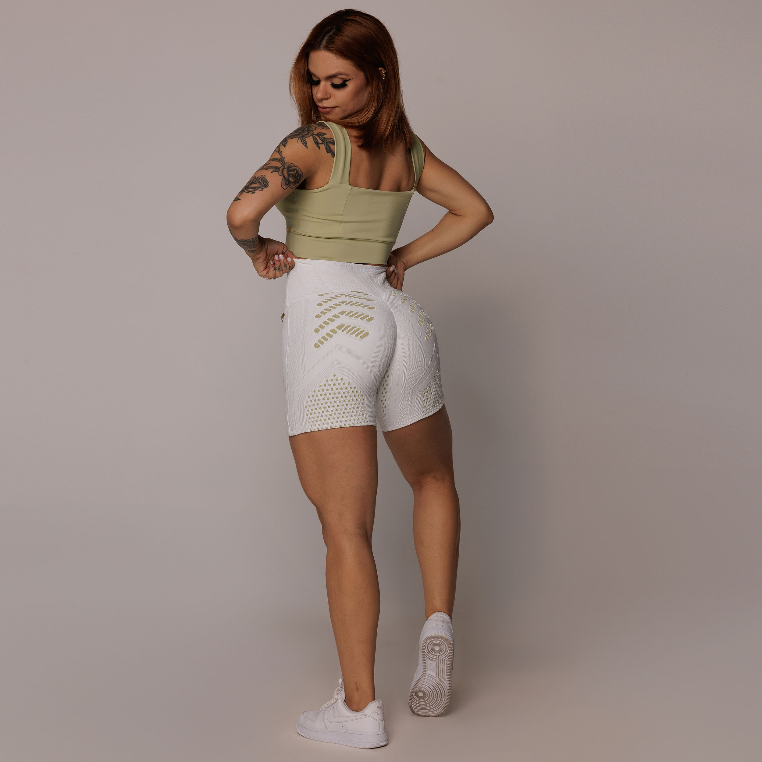 SHORT EMPINA BUMBUM JACQUARD DOTS BRANCO - Imagem 8