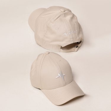 BONÉ MOVING LOGO OFF-WHITE