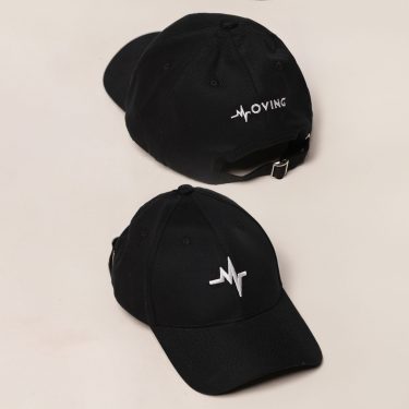 BONÉ MOVING LOGO PRETO