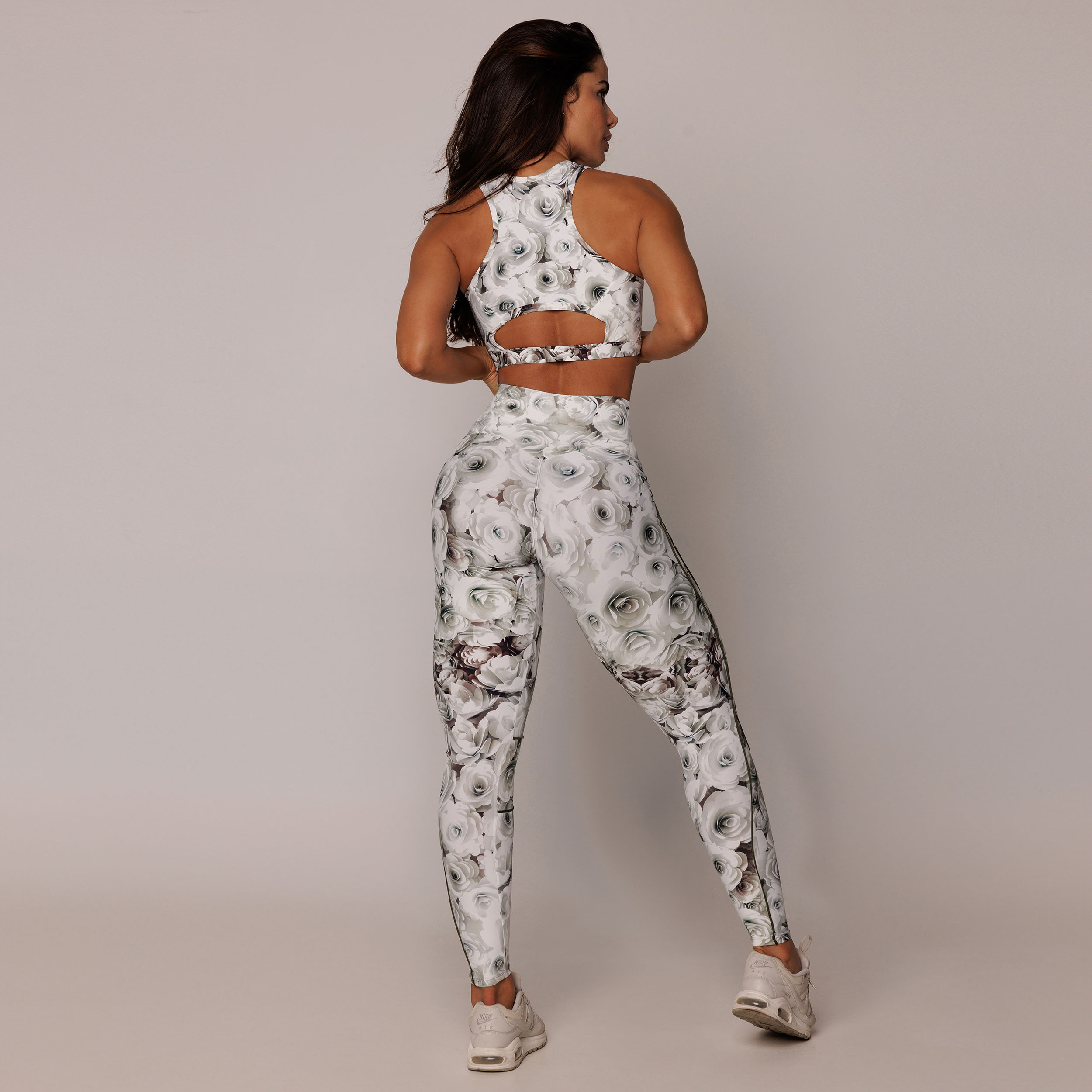 LEGGING SENSATION COMUM WHITE ROSES EXCLUSIVA - Imagem 9