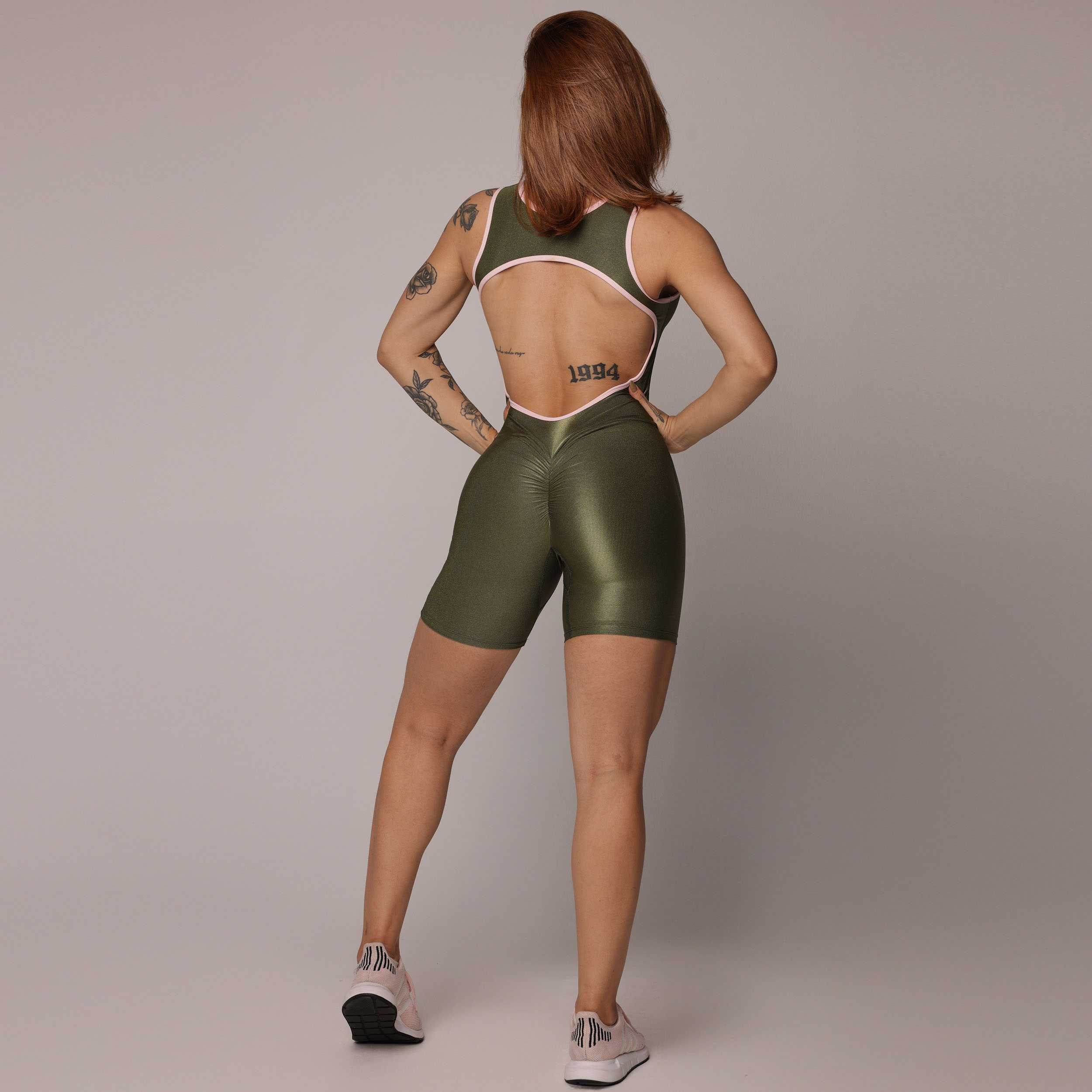 MACAQUINHO LÓTUS EMPINA BUMBUM GLOSSY VERDE MILITAR - Imagem 4