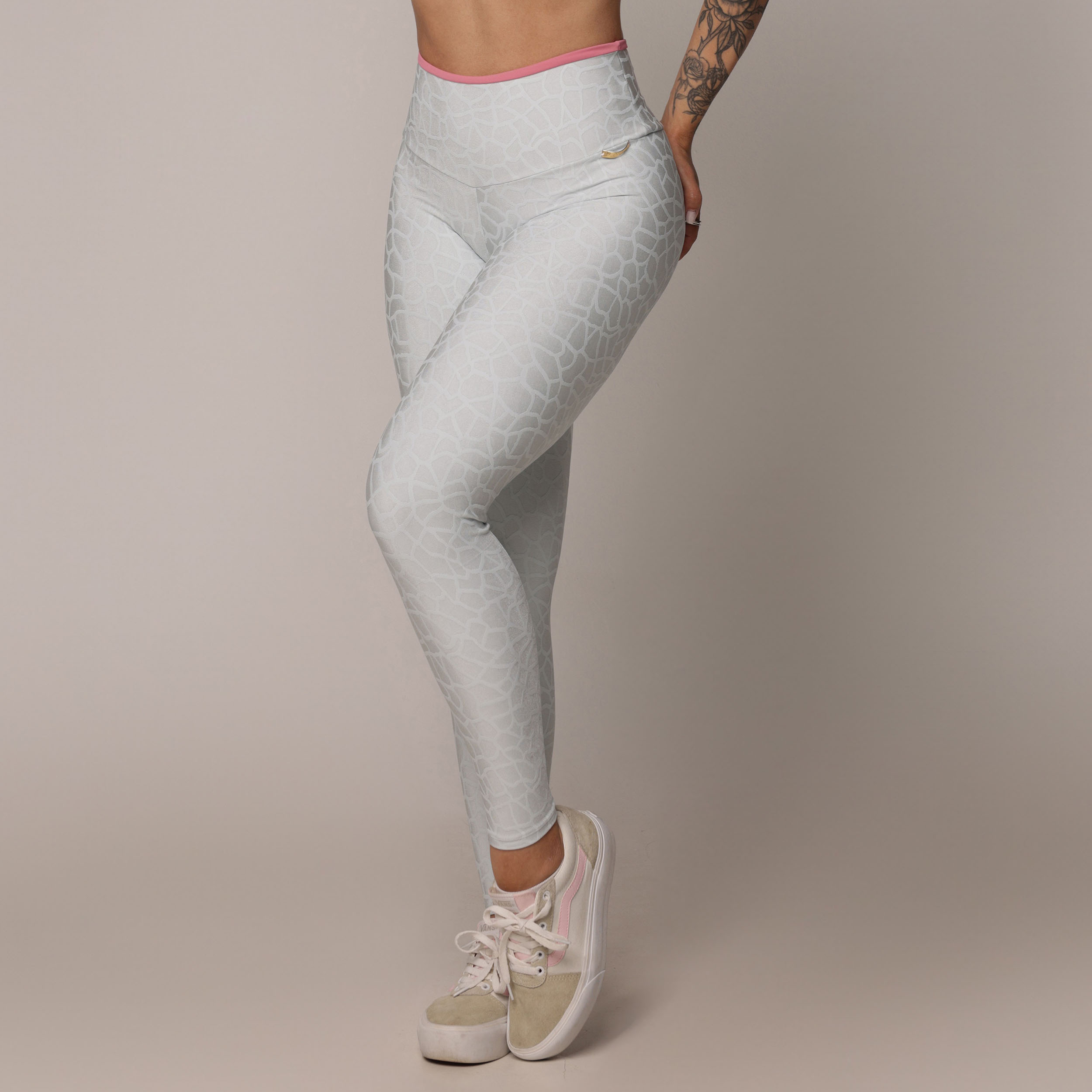 LEGGING BICOLOR EMPINA BUMBUM JACQUARD CRACK - Imagem 4