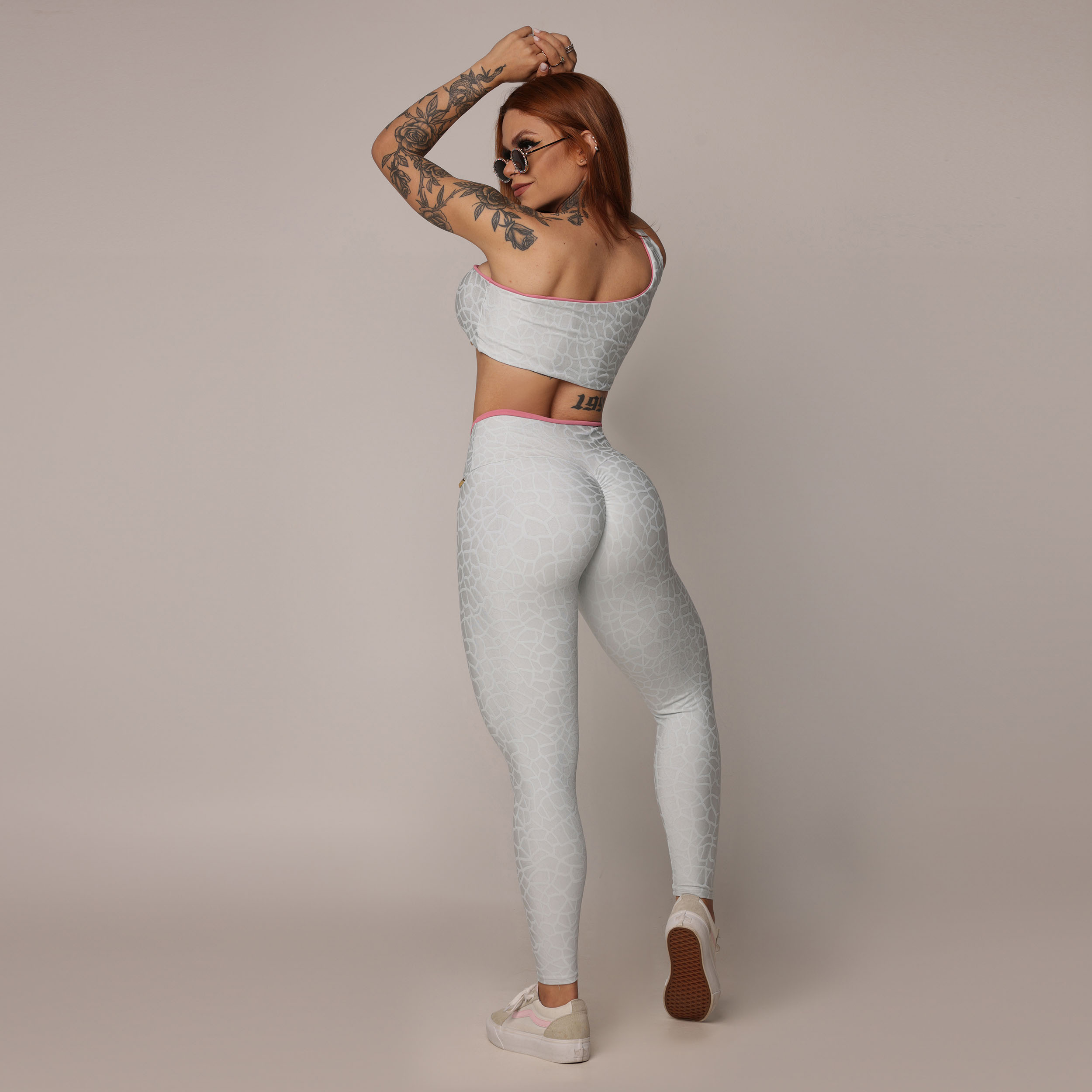 LEGGING BICOLOR EMPINA BUMBUM JACQUARD CRACK - Imagem 9